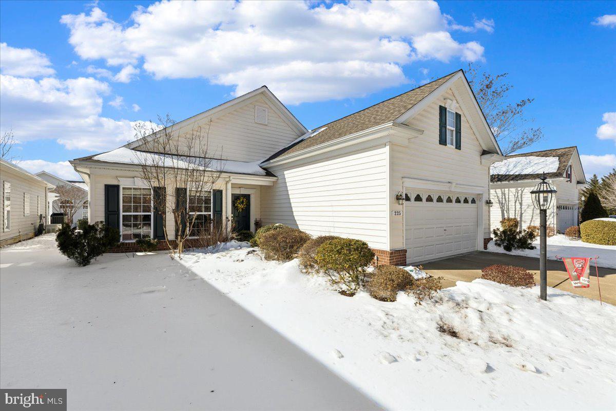 SYMPHONY VILLAGE AT CENTREVILLE - Residential