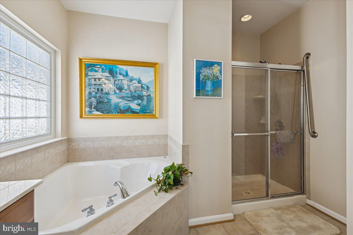 SYMPHONY VILLAGE AT CENTREVILLE - Residential