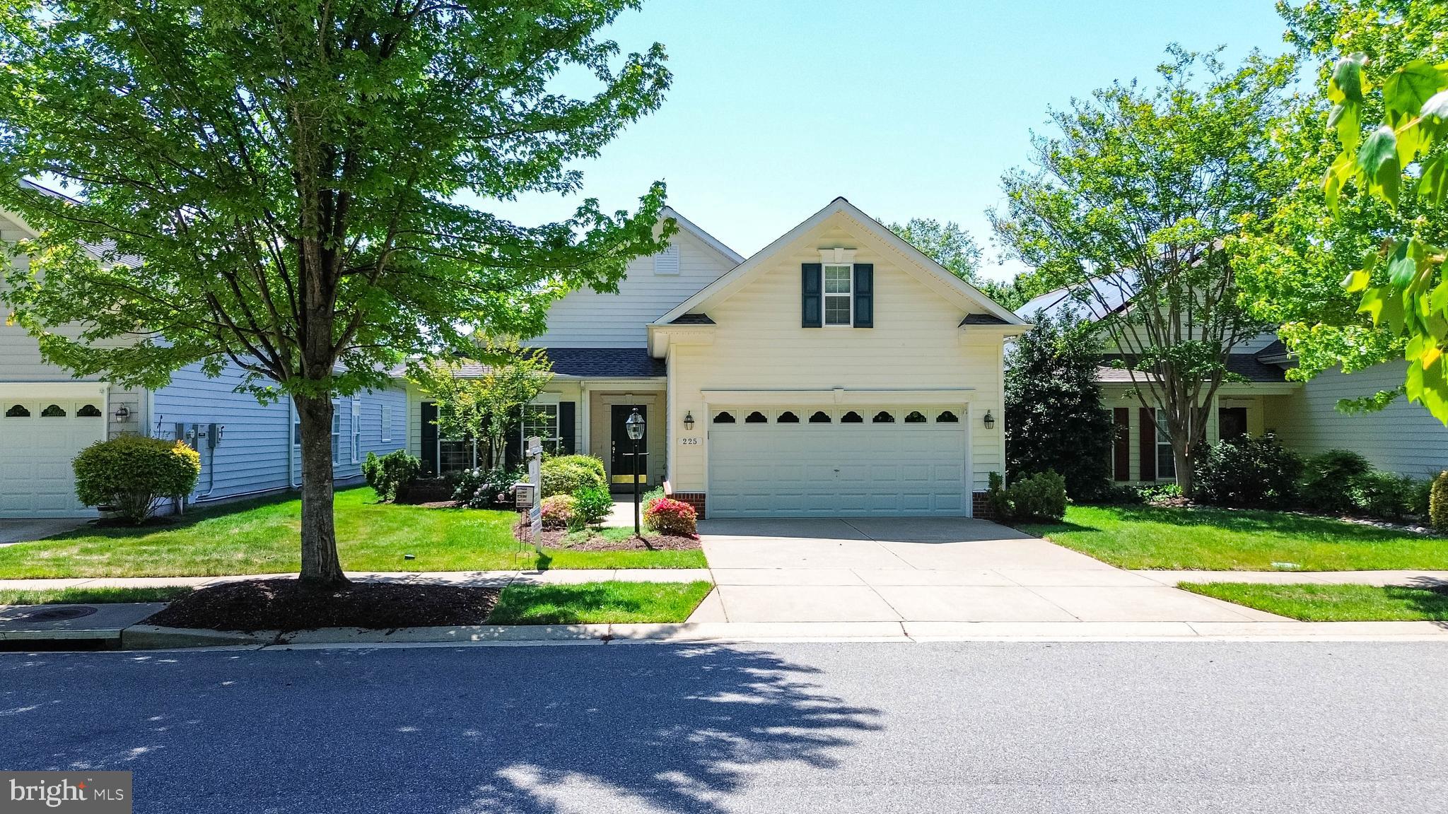 SYMPHONY VILLAGE AT CENTREVILLE - Residential