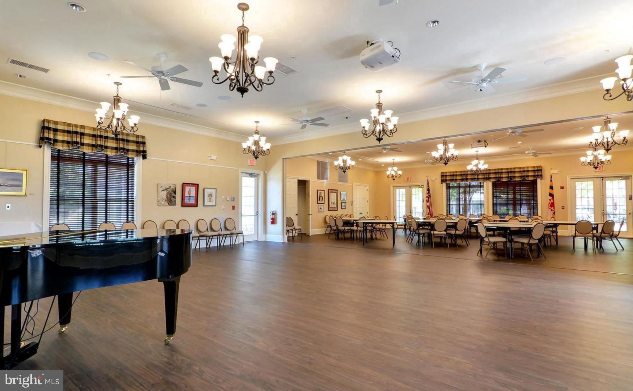 SYMPHONY VILLAGE AT CENTREVILLE - Residential