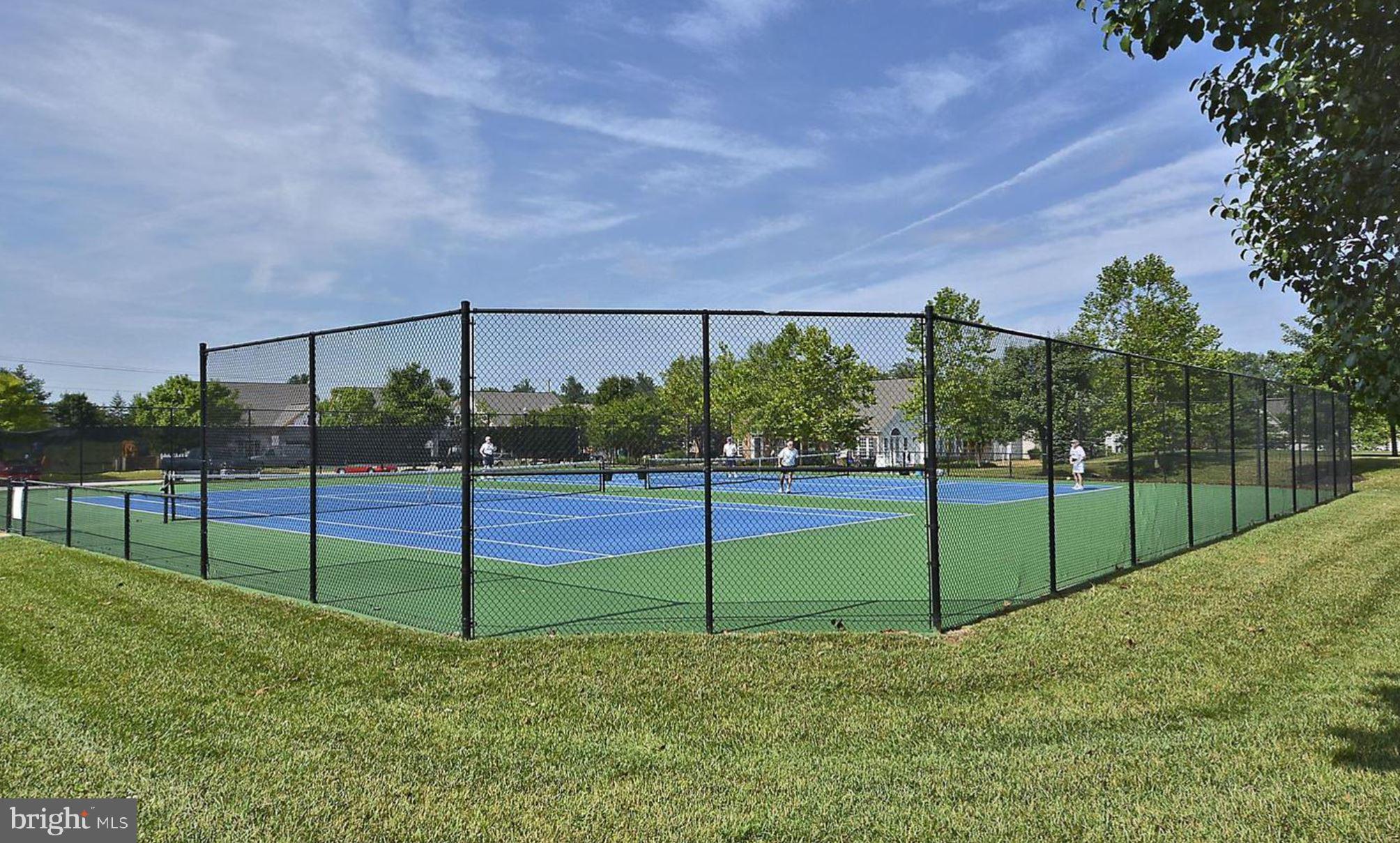 SYMPHONY VILLAGE AT CENTREVILLE - Residential