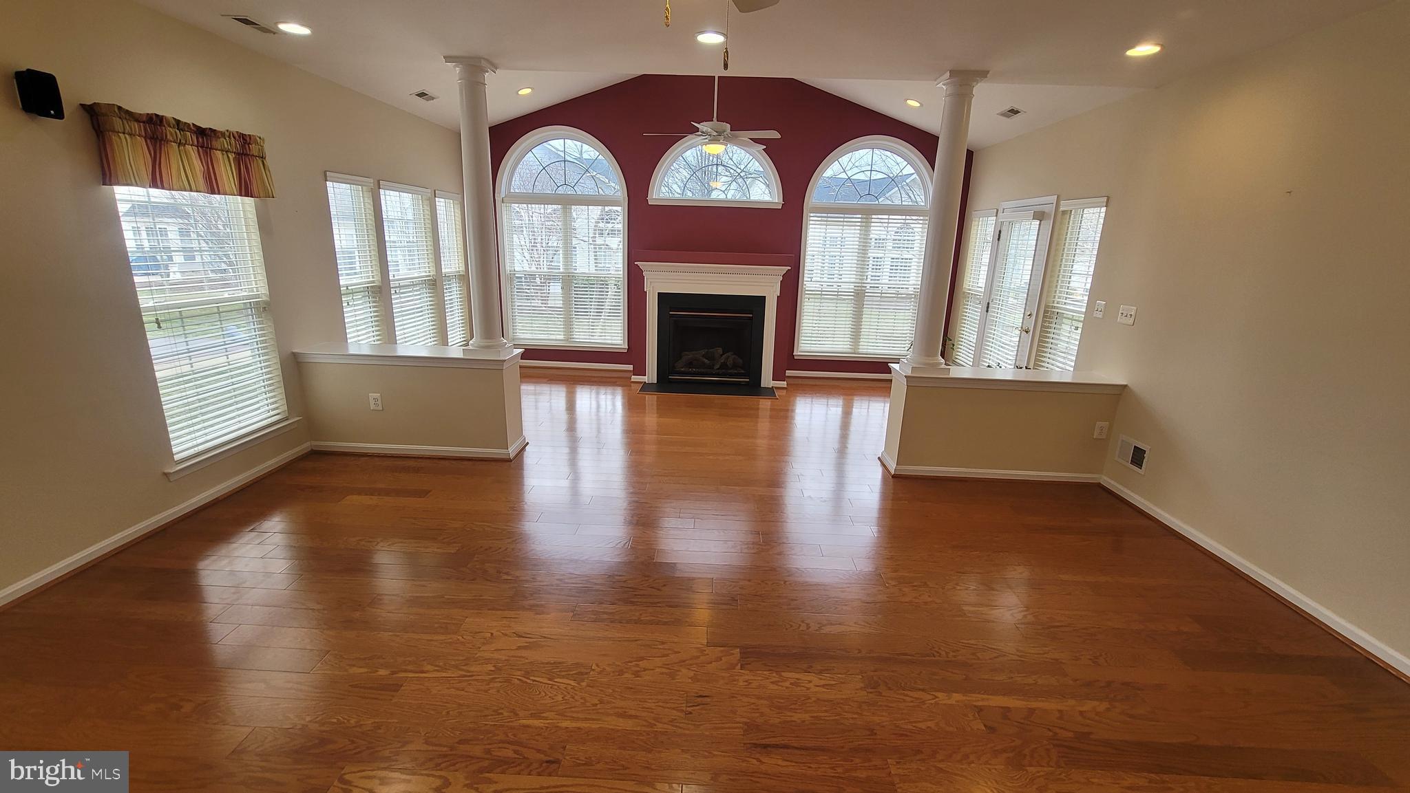 SYMPHONY VILLAGE AT CENTREVILLE - Residential