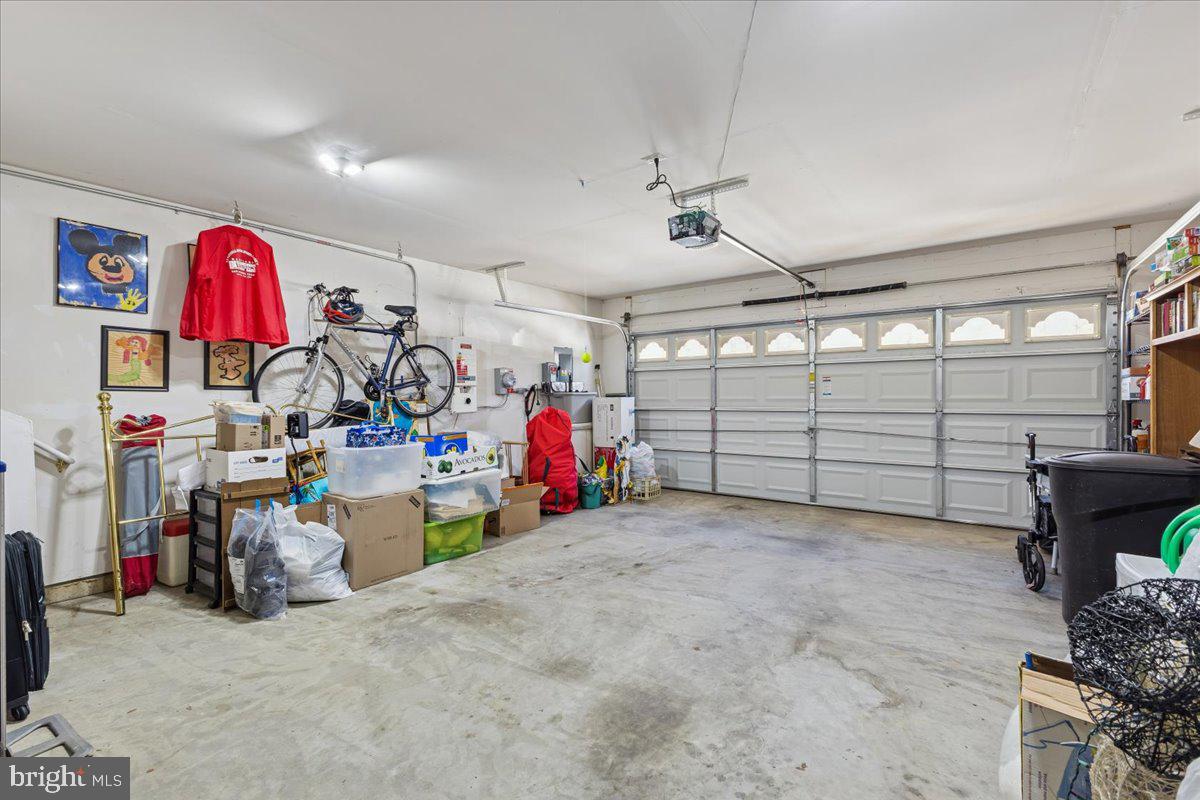 SYMPHONY VILLAGE AT CENTREVILLE - Residential