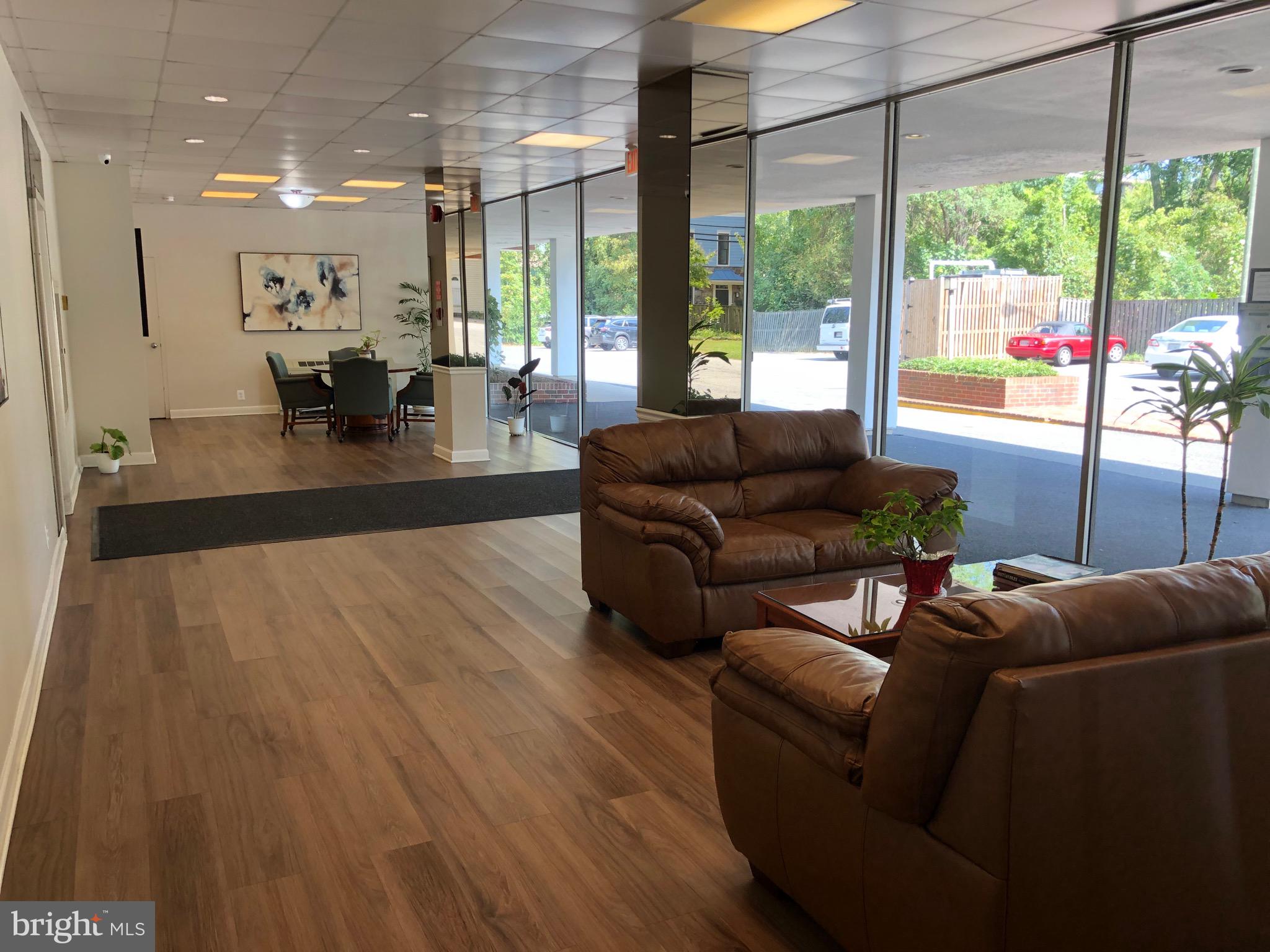 YORKTOWN CONDOMINIUM - Residential