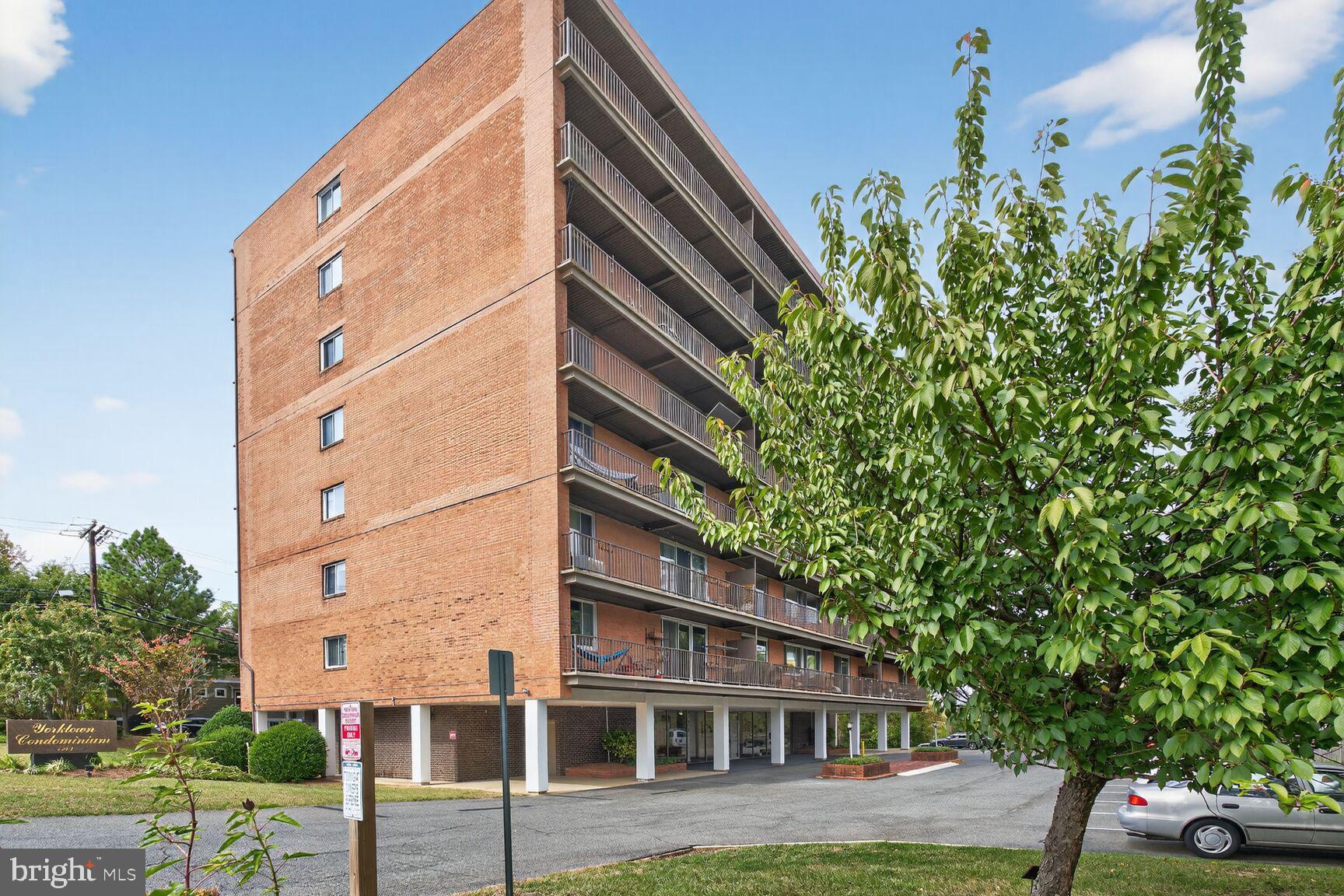 YORKTOWN CONDOMINIUM - Residential