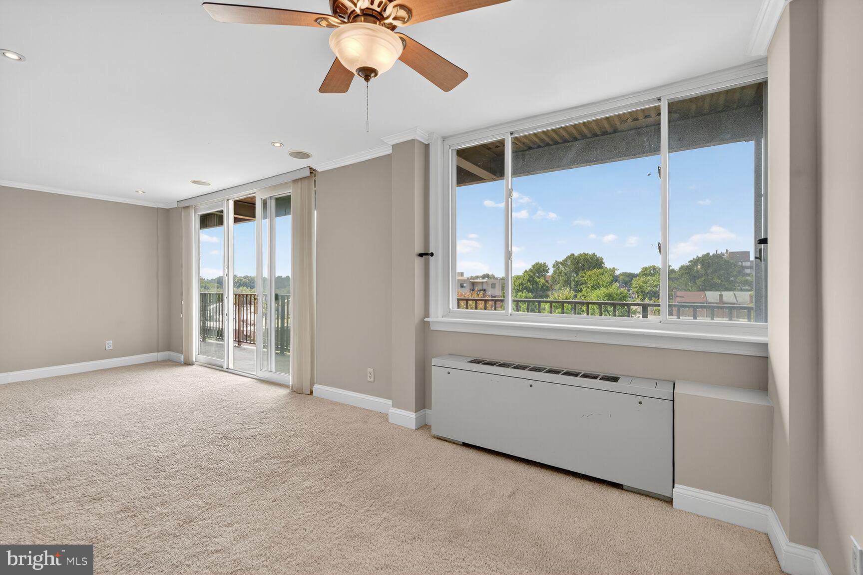 YORKTOWN CONDOMINIUM - Residential