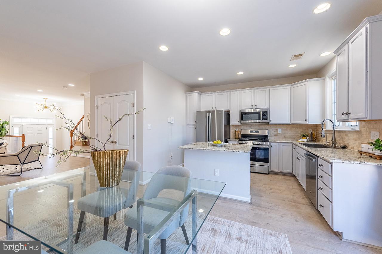 GOOSE CREEK PRESERVE - Residential