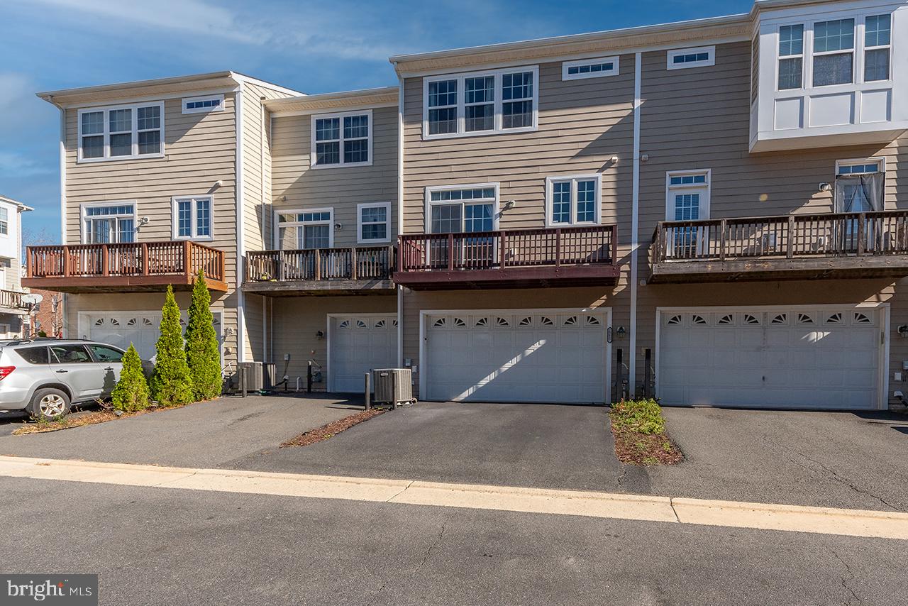 GOOSE CREEK PRESERVE - Residential