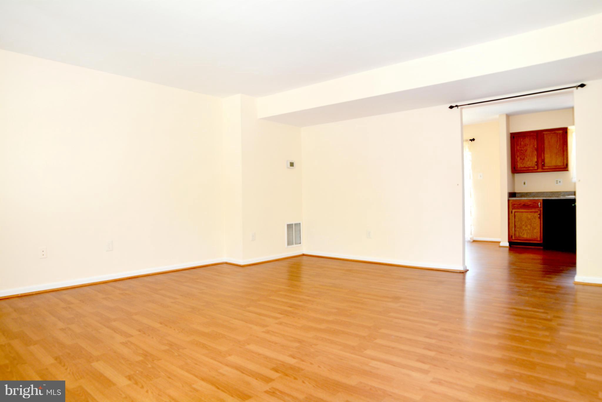 THE BLUFFS ELLICOTT MILL - Residential Lease