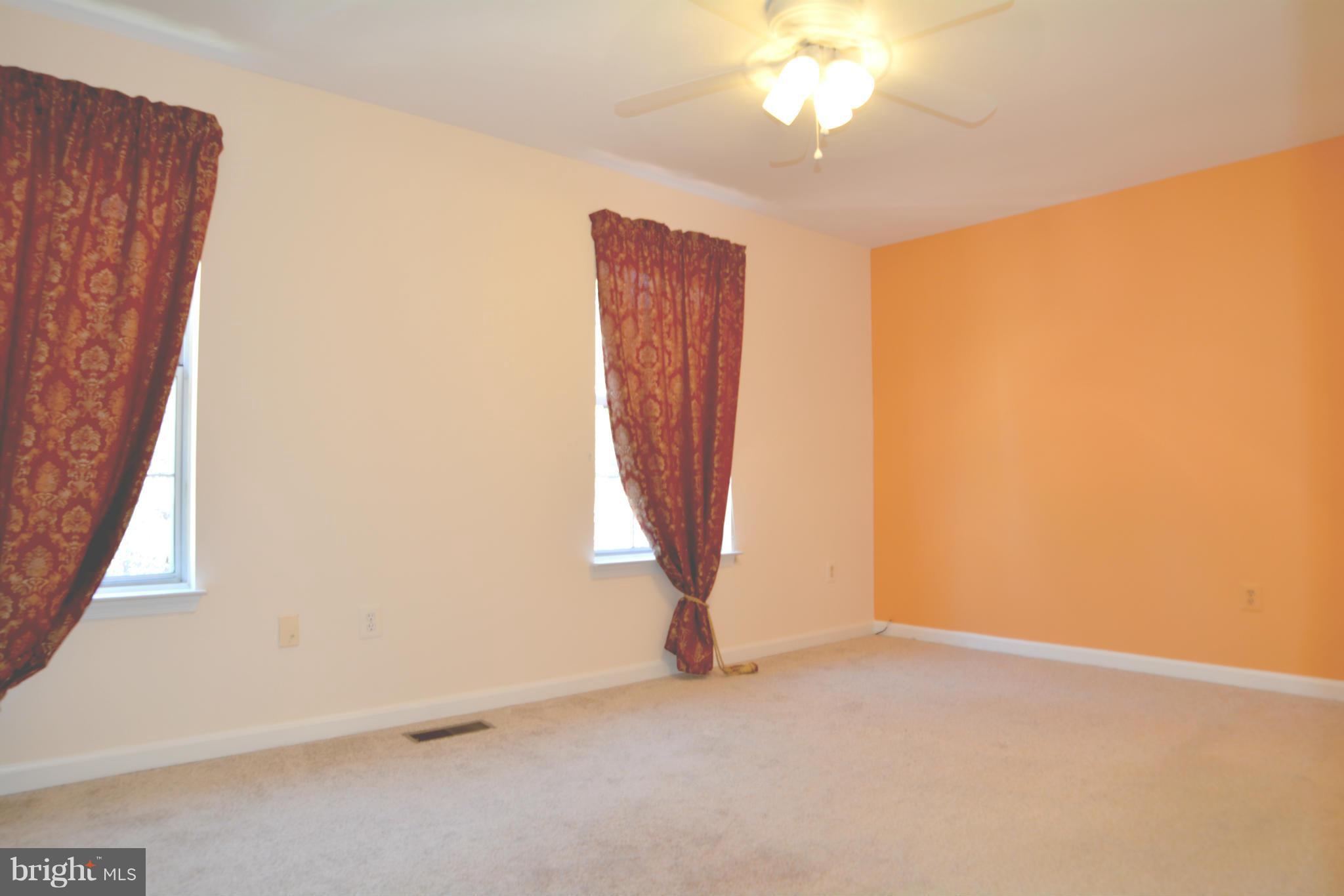 THE BLUFFS ELLICOTT MILL - Residential Lease