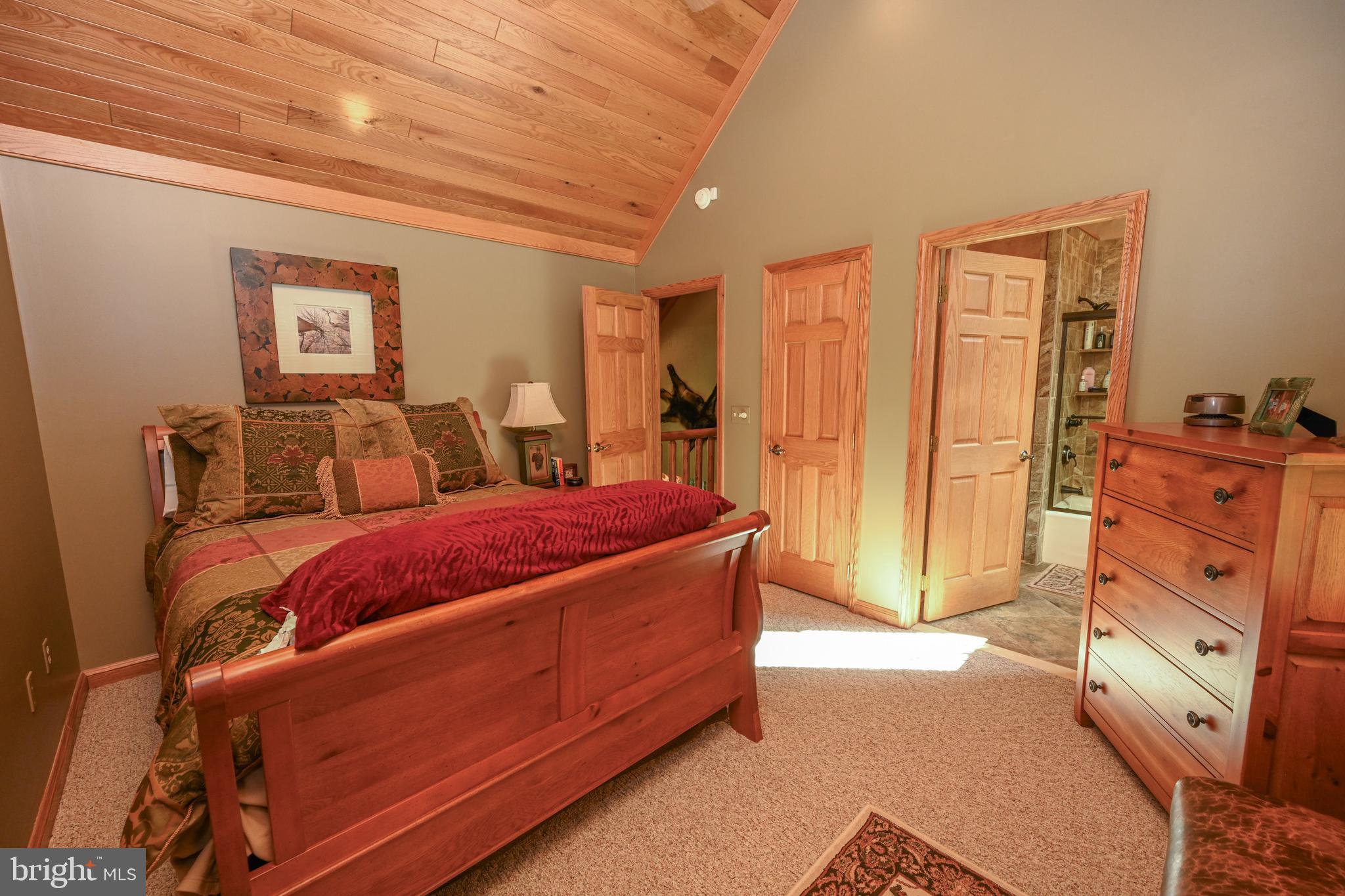 THOUSAND ACRES - Residential