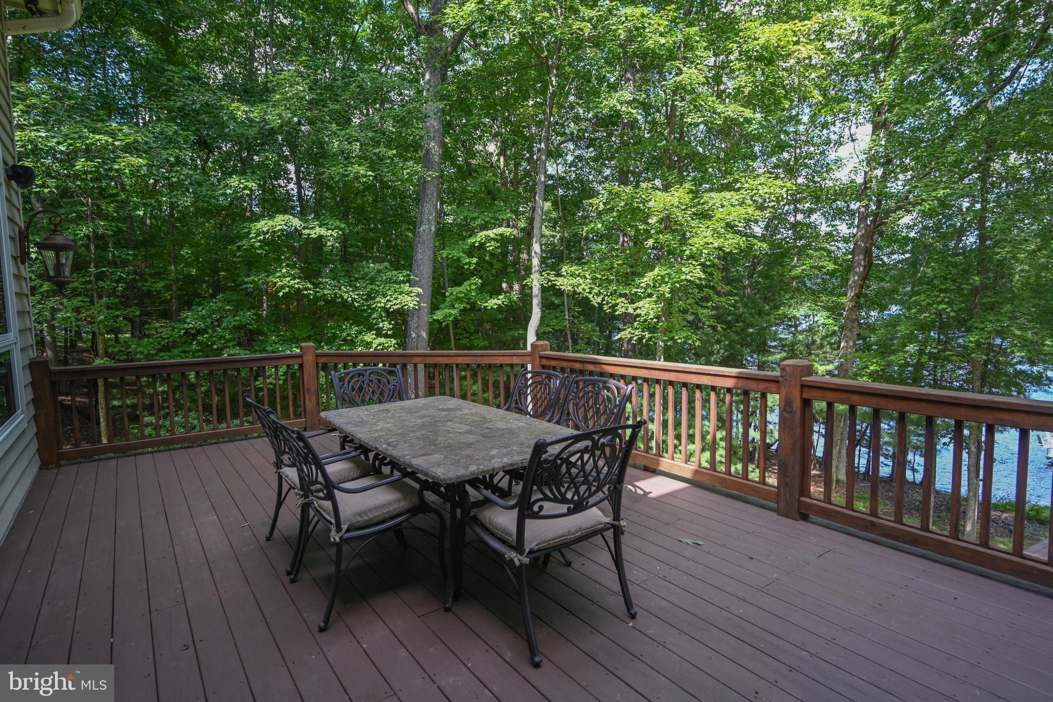 THOUSAND ACRES - Residential