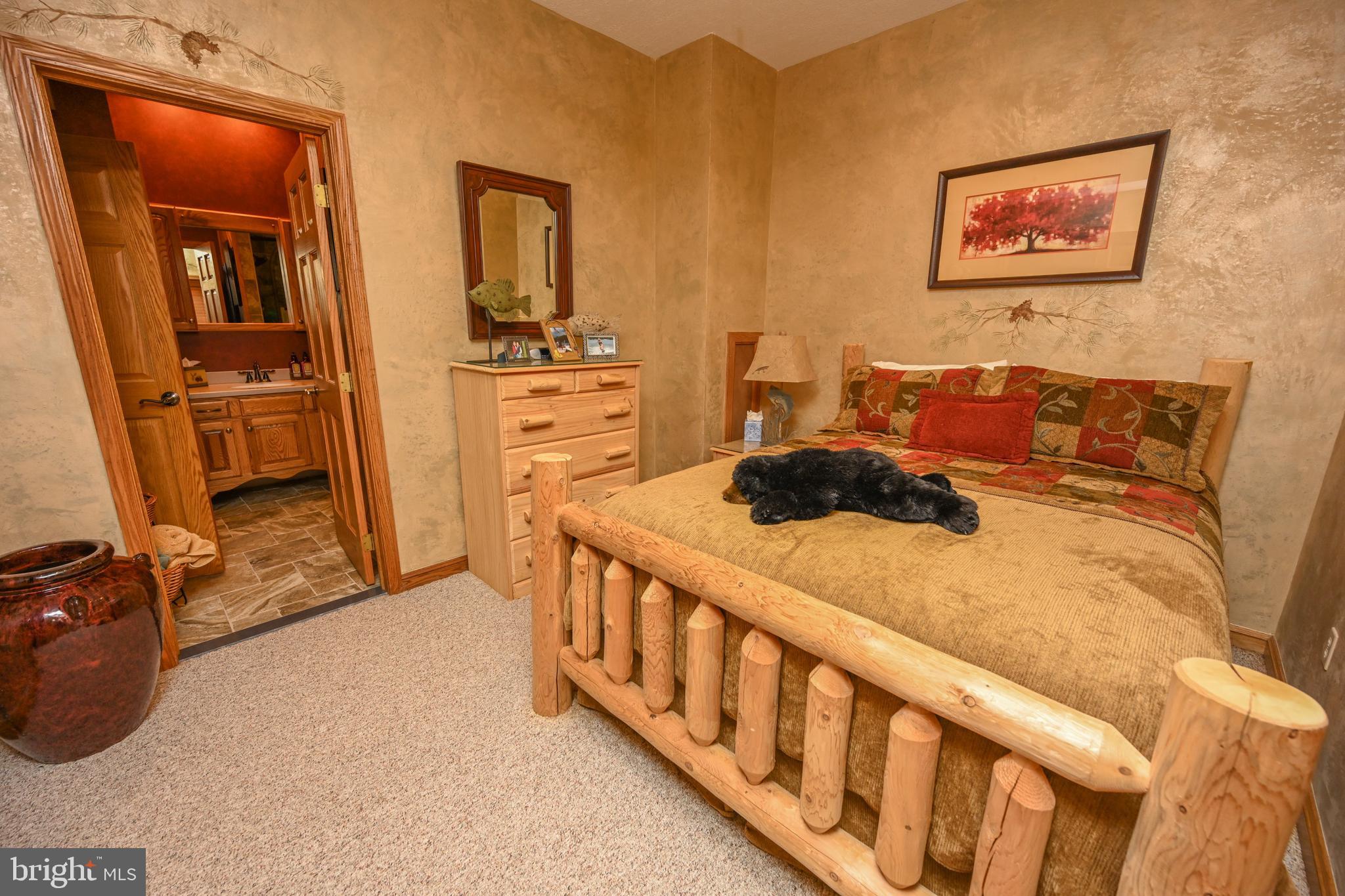 THOUSAND ACRES - Residential