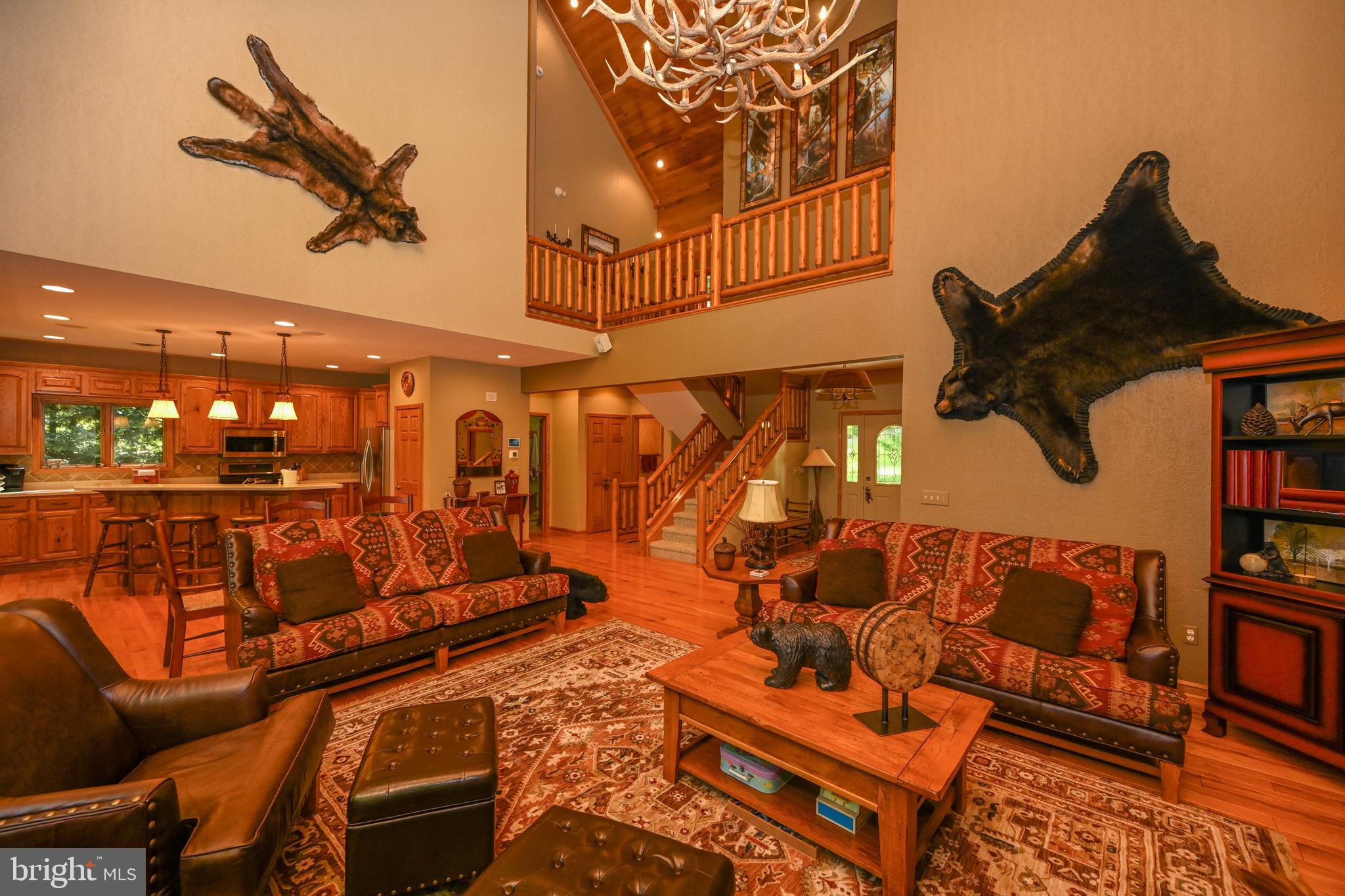 THOUSAND ACRES - Residential