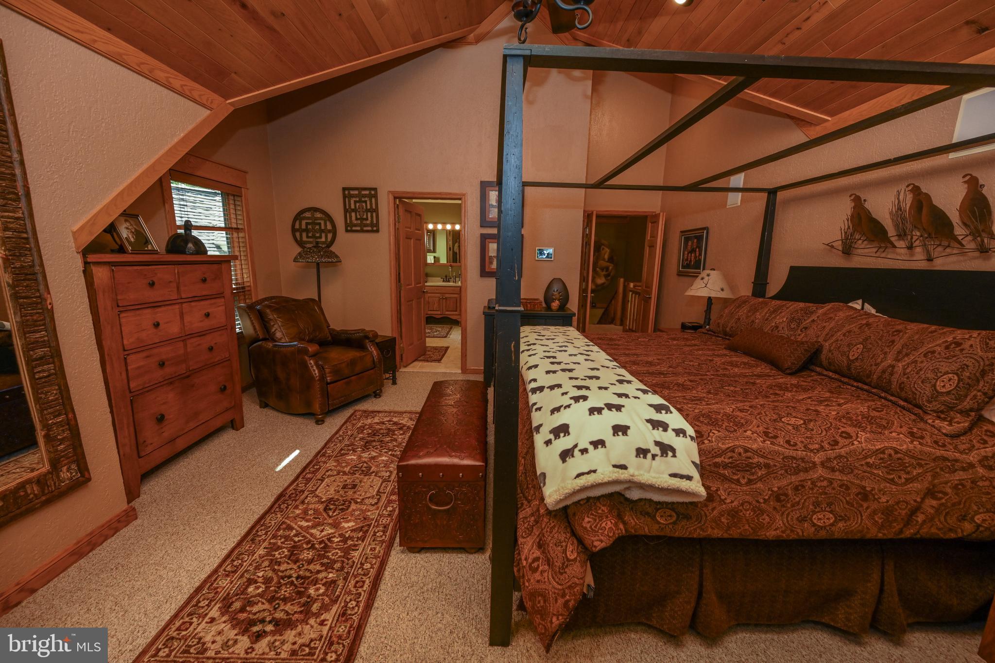 THOUSAND ACRES - Residential