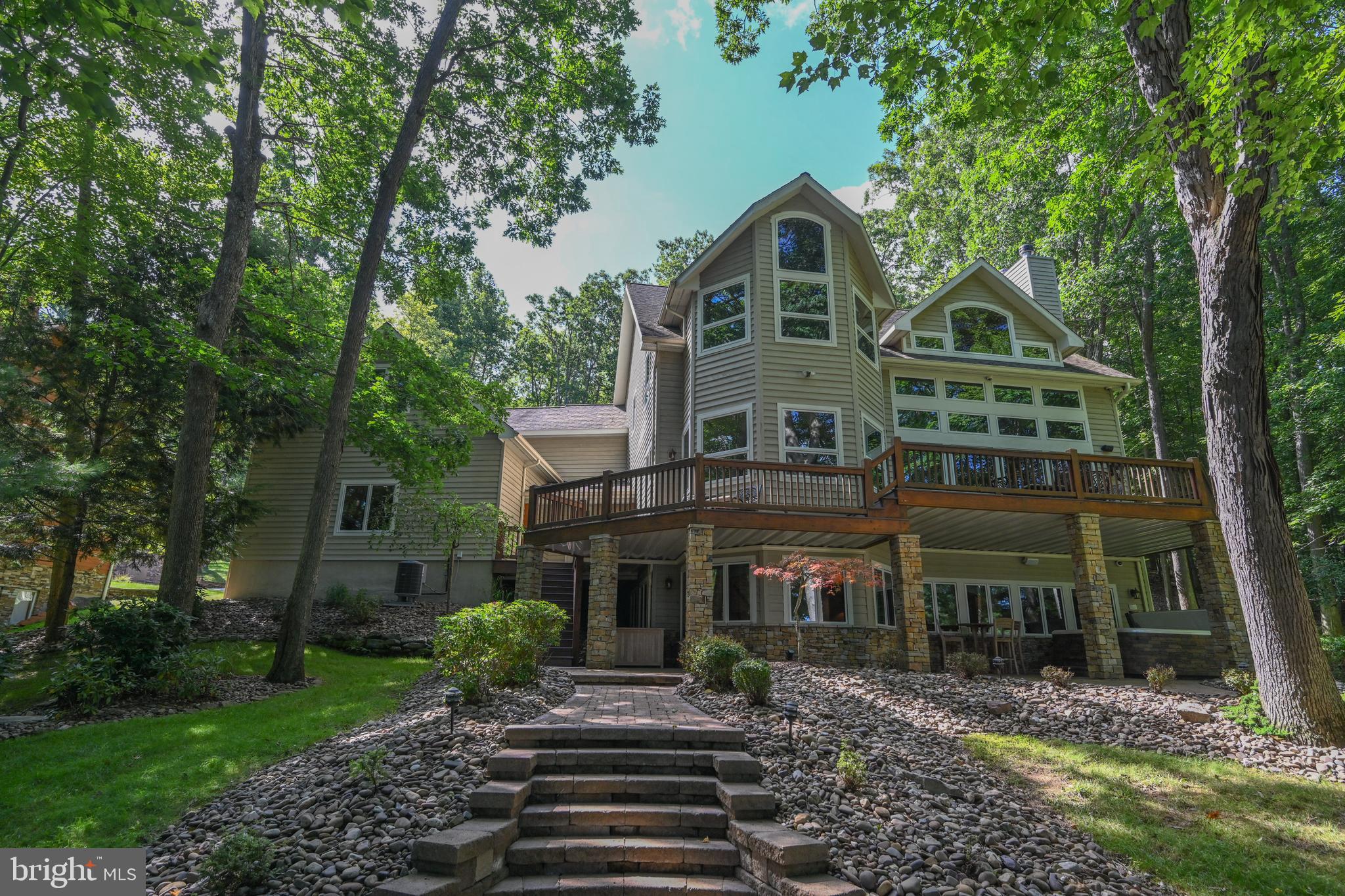 THOUSAND ACRES - Residential