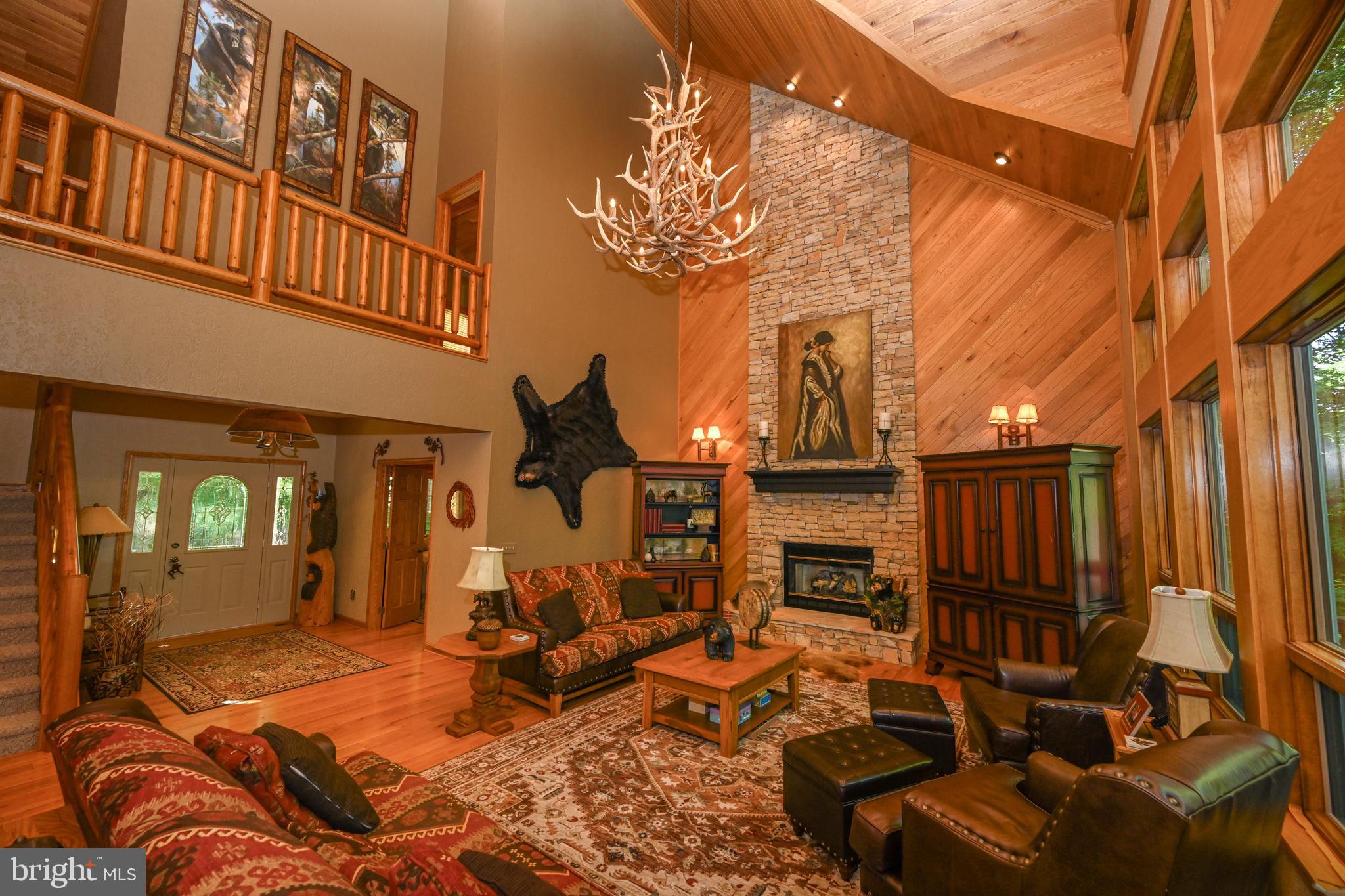 THOUSAND ACRES - Residential