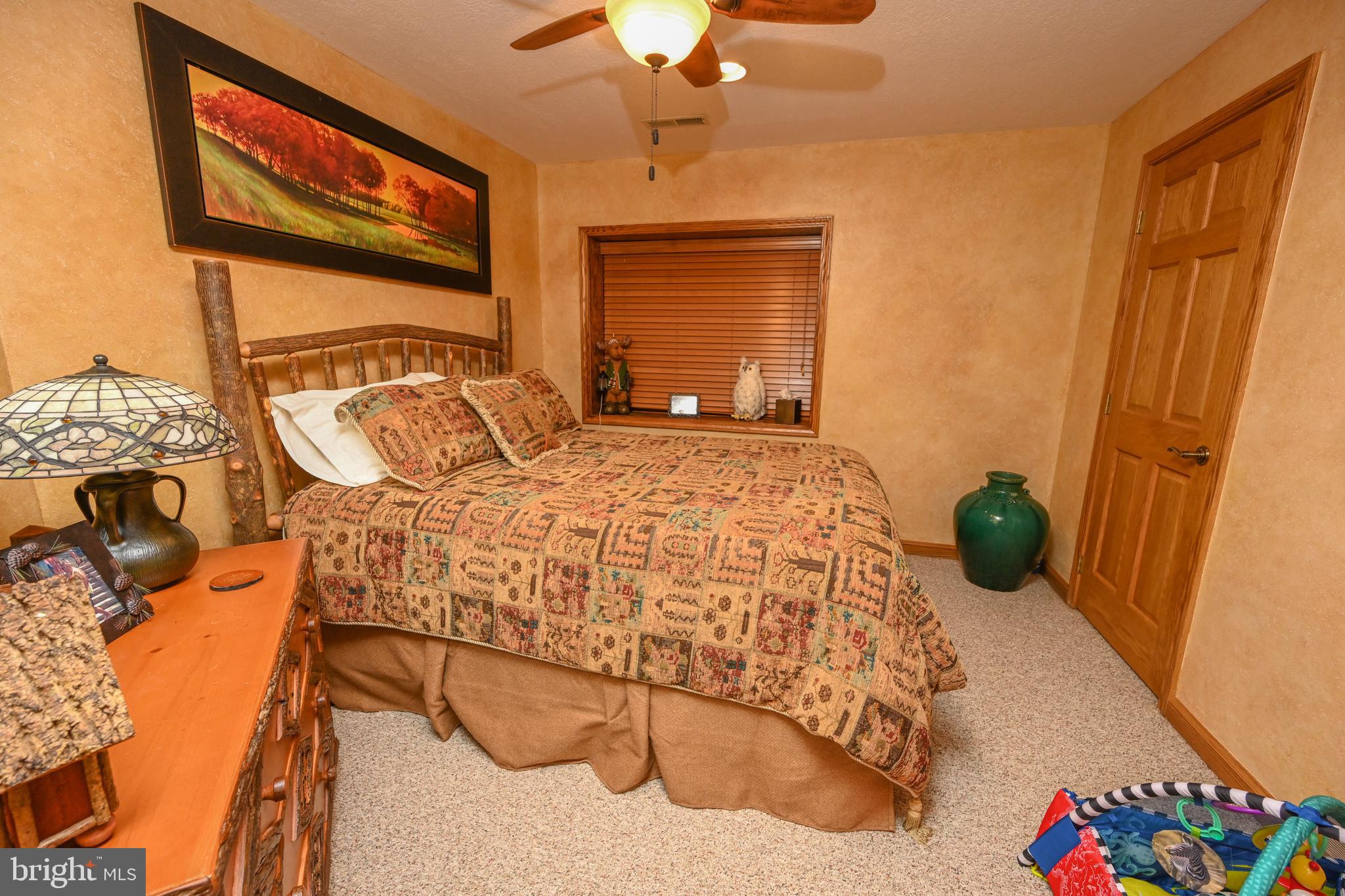 THOUSAND ACRES - Residential