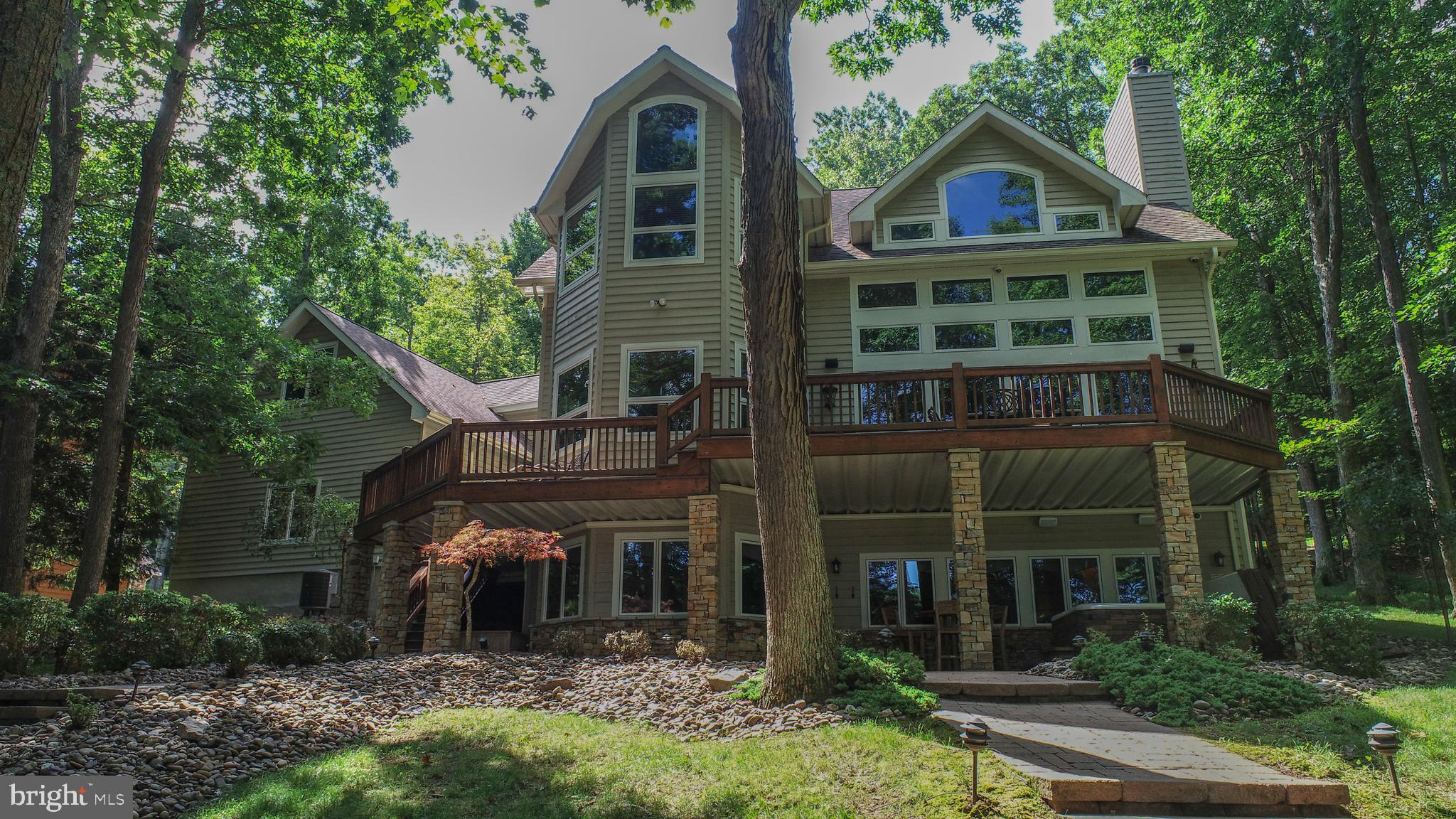 THOUSAND ACRES - Residential