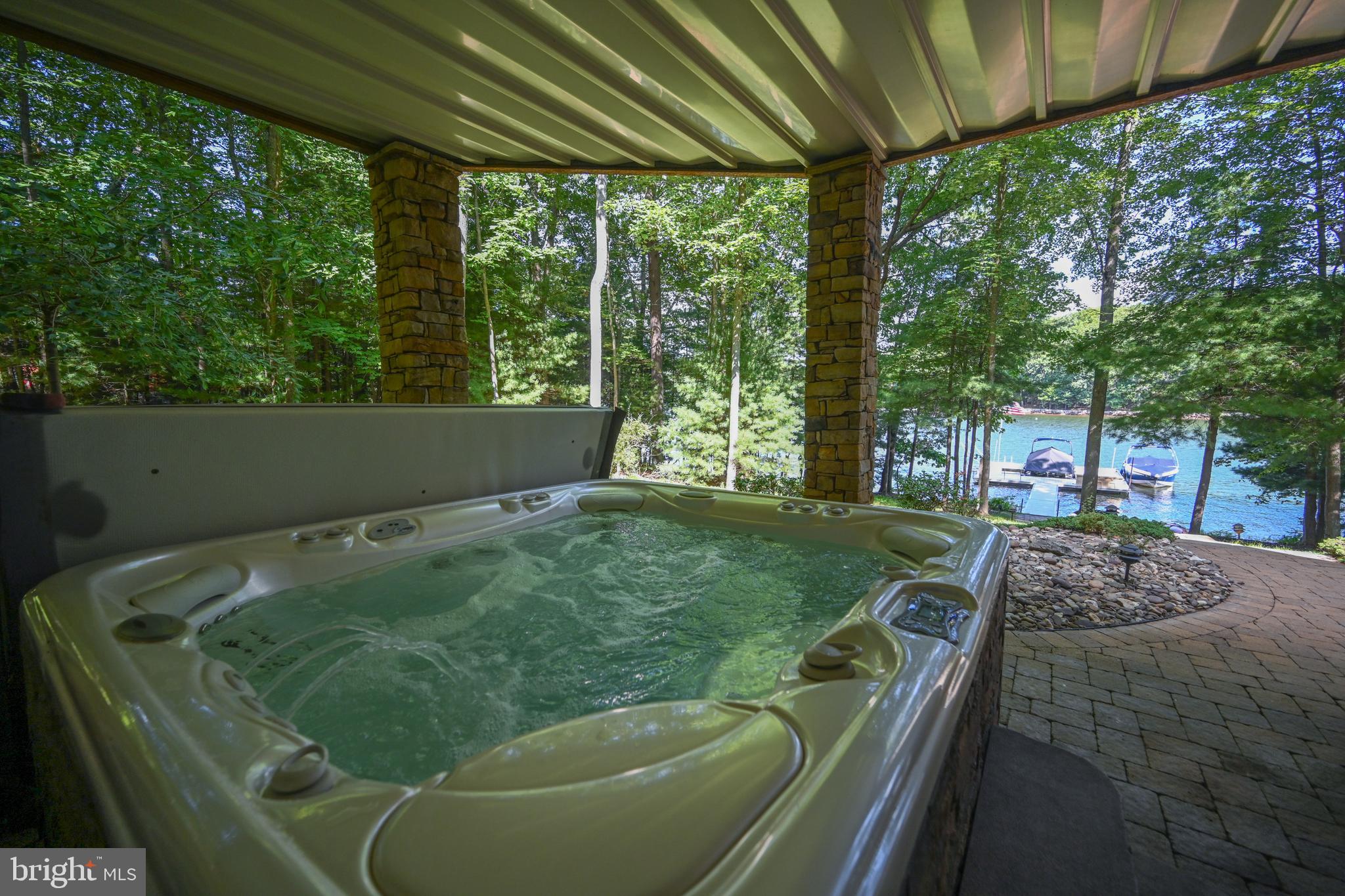 THOUSAND ACRES - Residential