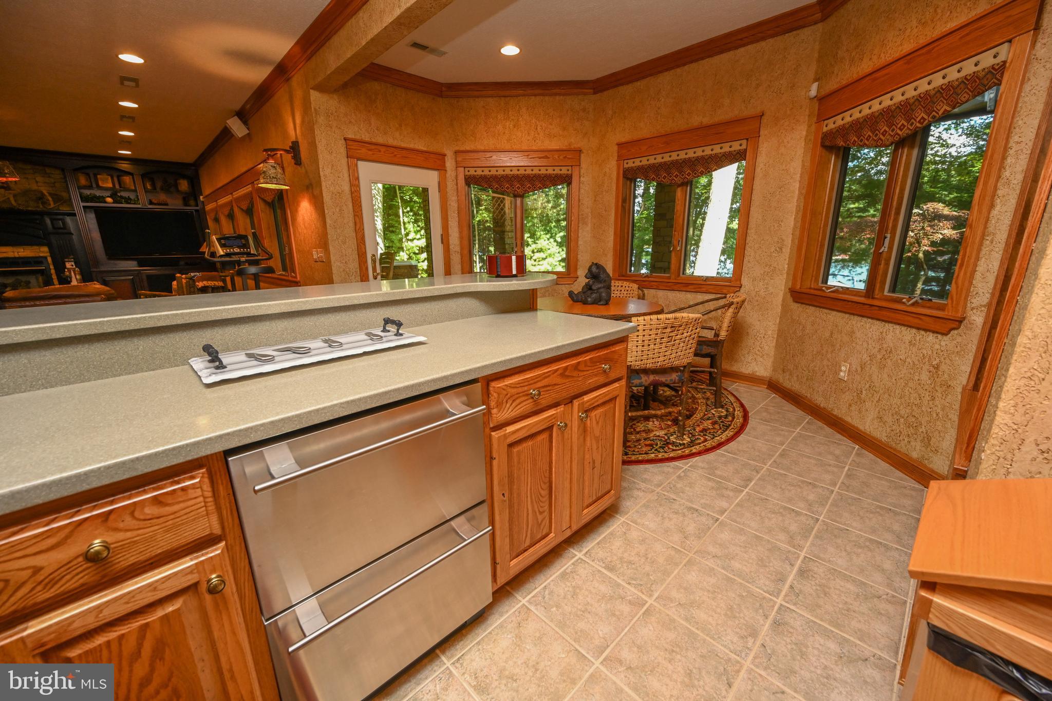 THOUSAND ACRES - Residential