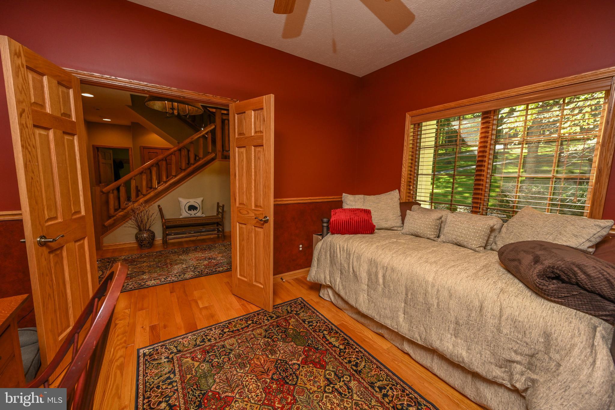 THOUSAND ACRES - Residential