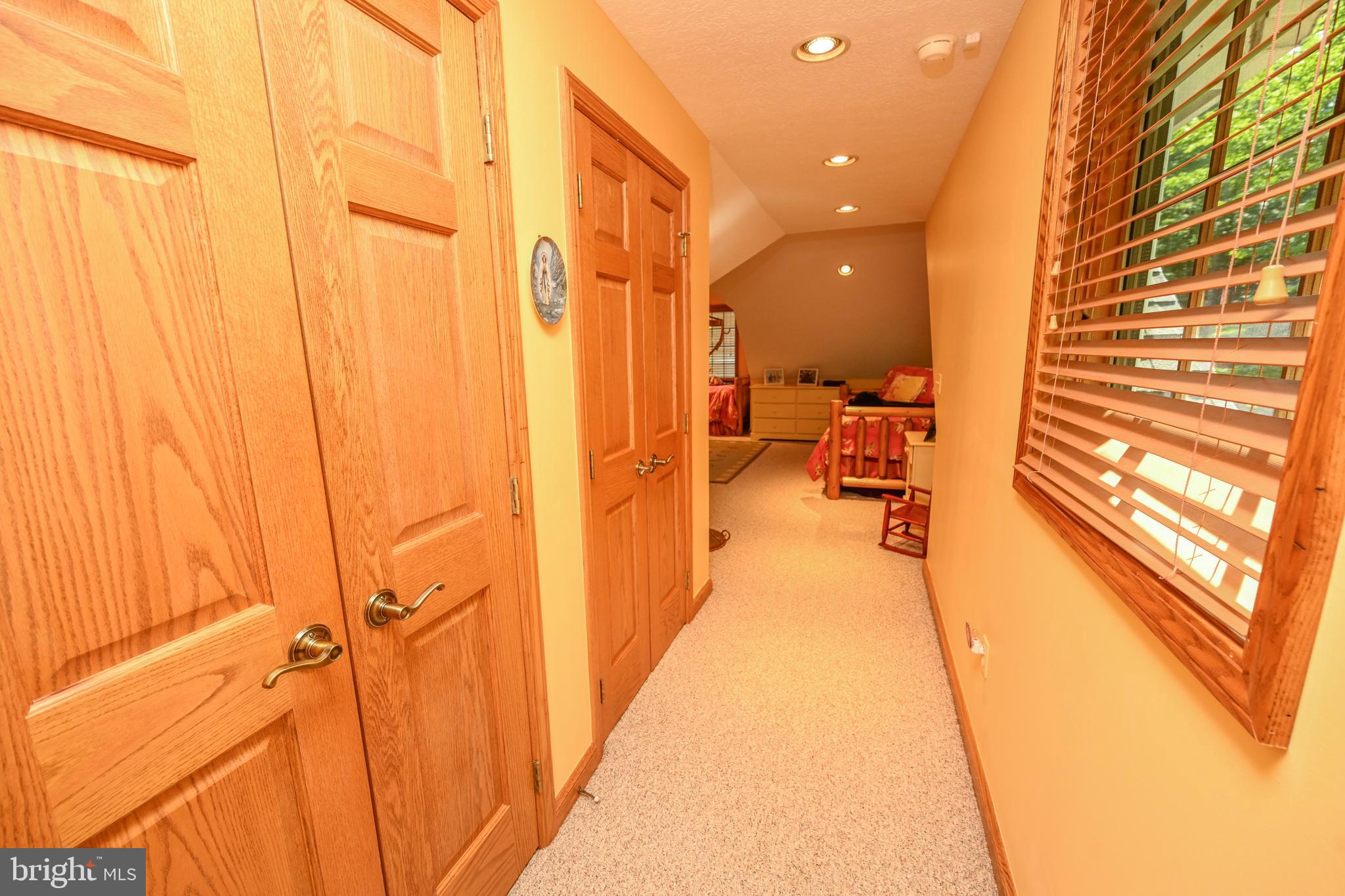 THOUSAND ACRES - Residential