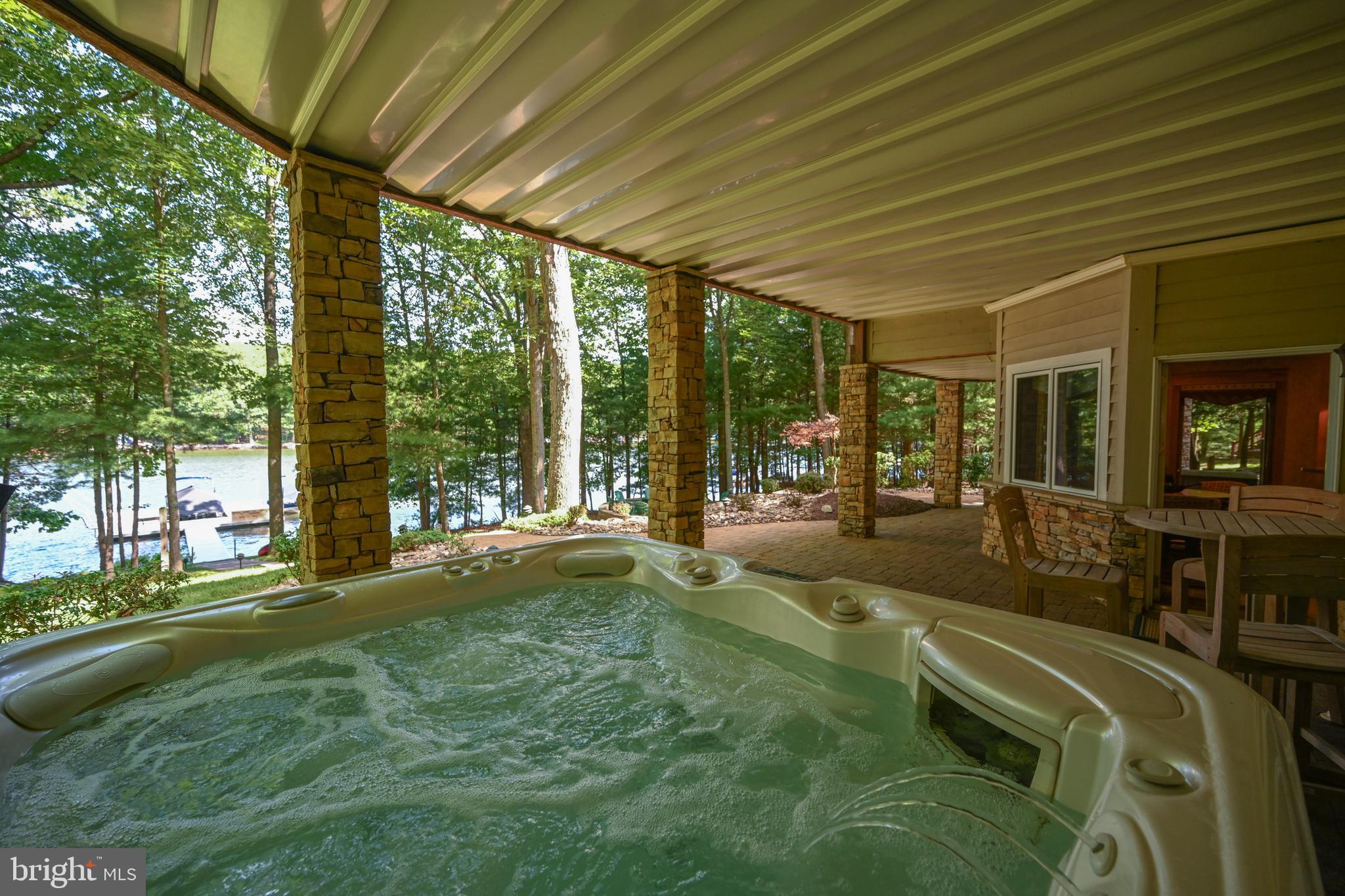 THOUSAND ACRES - Residential