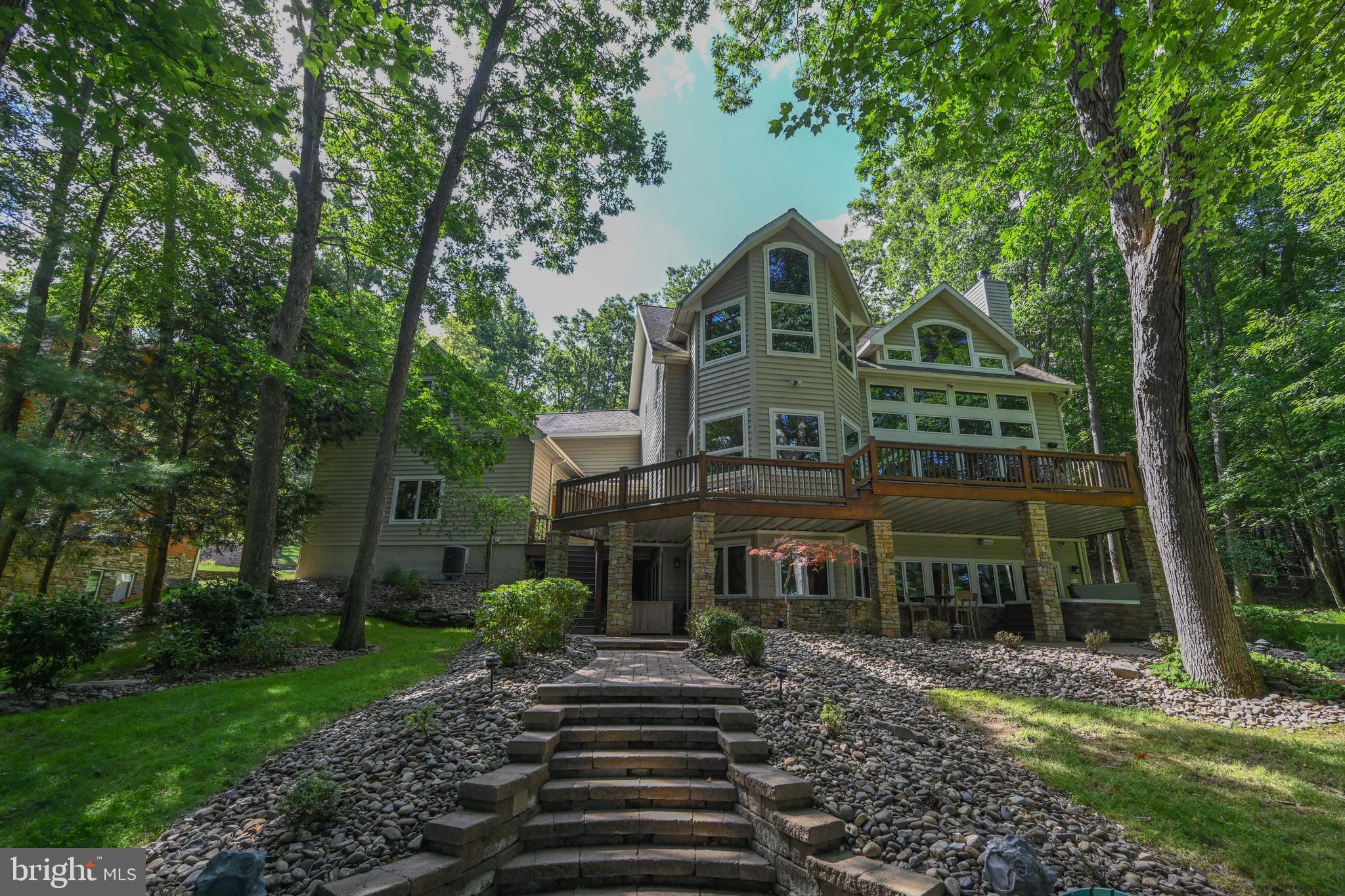 THOUSAND ACRES - Residential