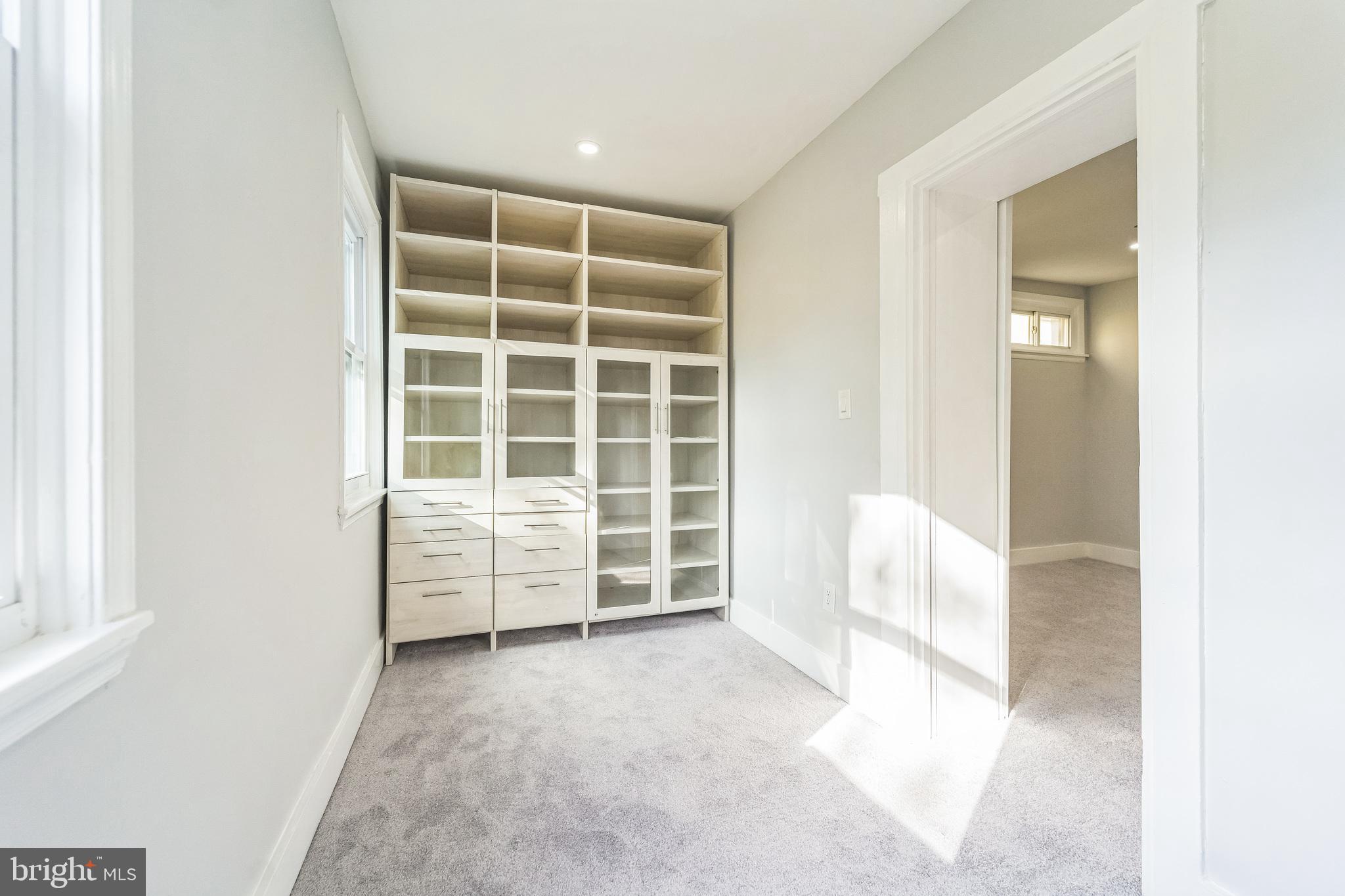 RESERVOIR HILL - Residential