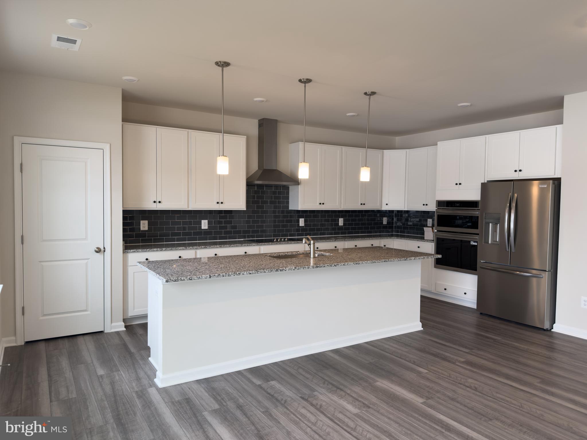 RED CLOVER MEADOWS - Residential Lease