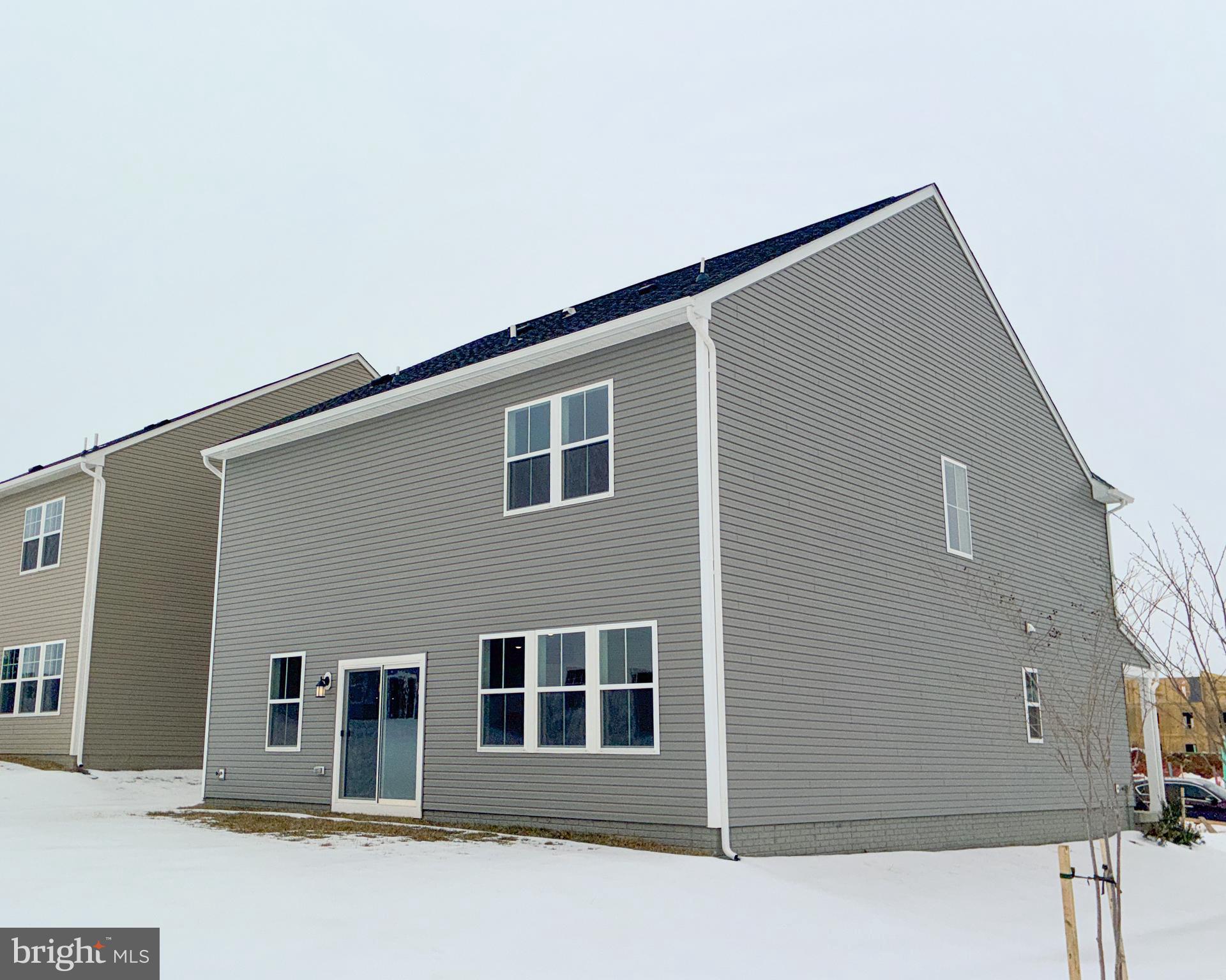 RED CLOVER MEADOWS - Residential Lease