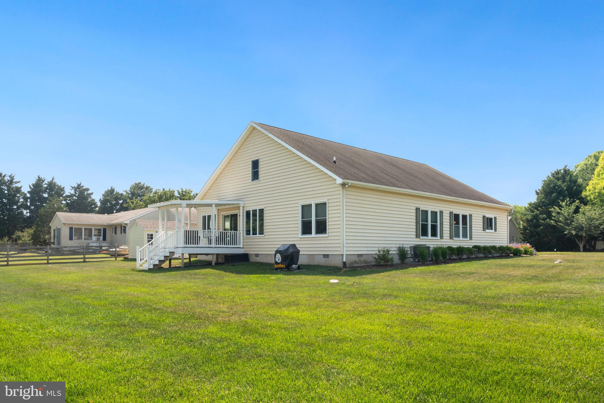 KINGSTOWNE MANOR - Residential