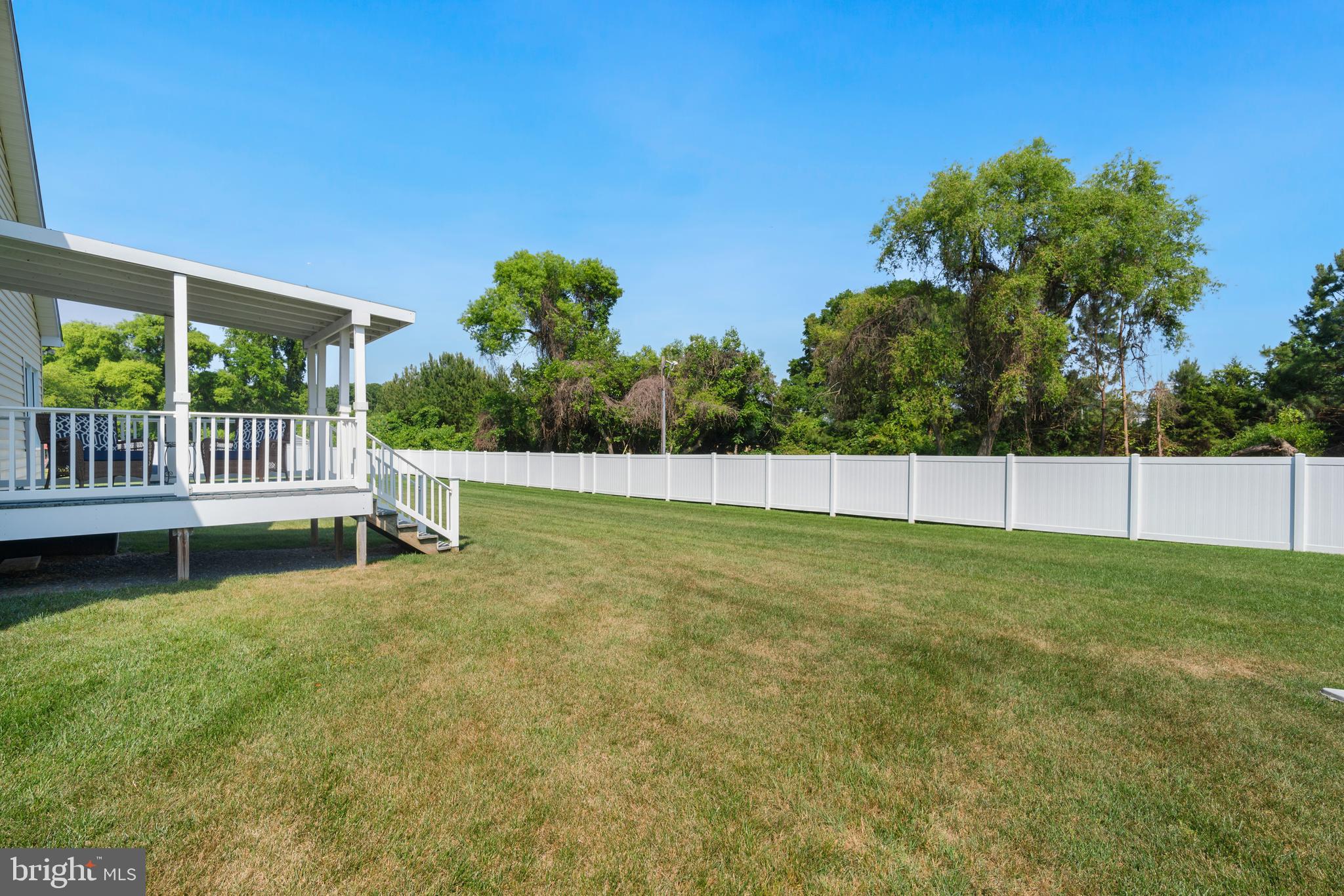 KINGSTOWNE MANOR - Residential