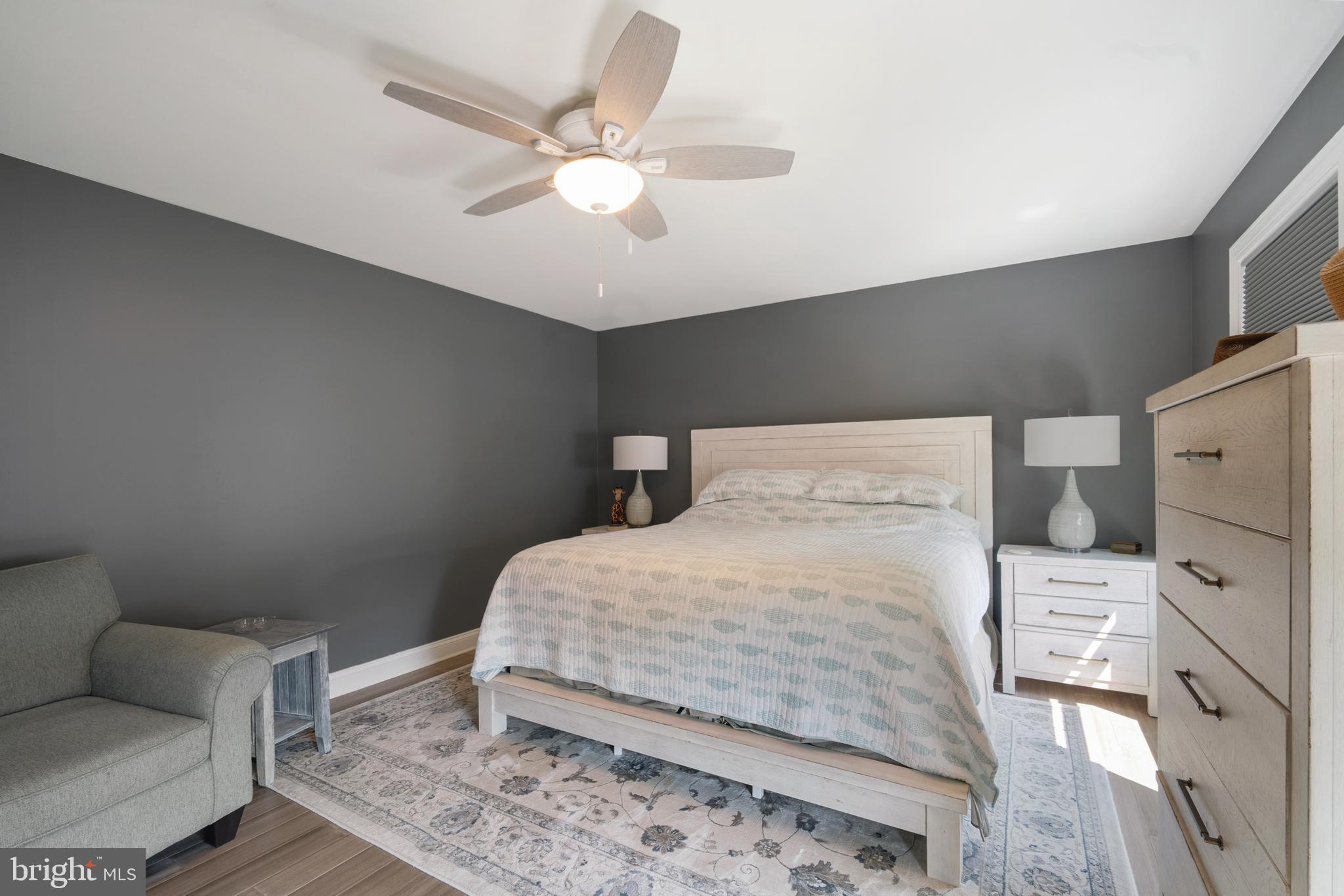 KINGSTOWNE MANOR - Residential