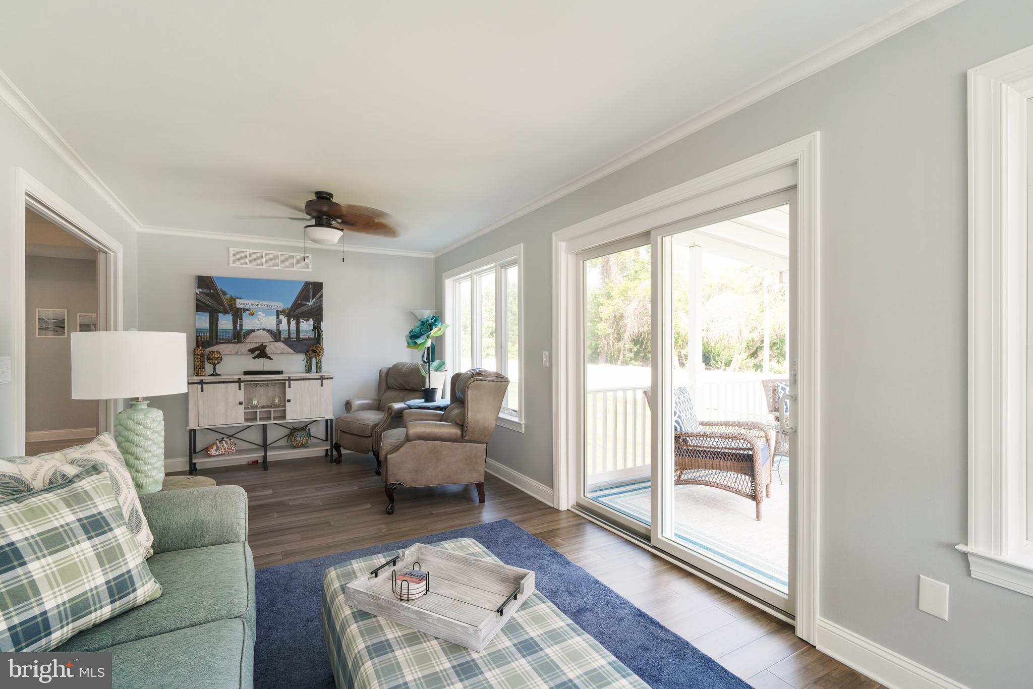 KINGSTOWNE MANOR - Residential