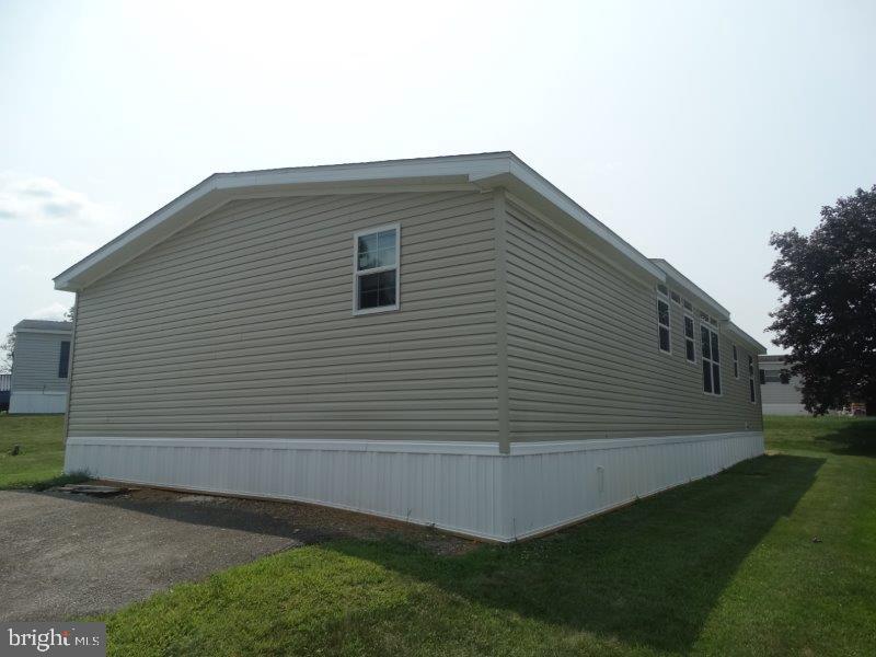 COLONIAL ESTATES - Residential