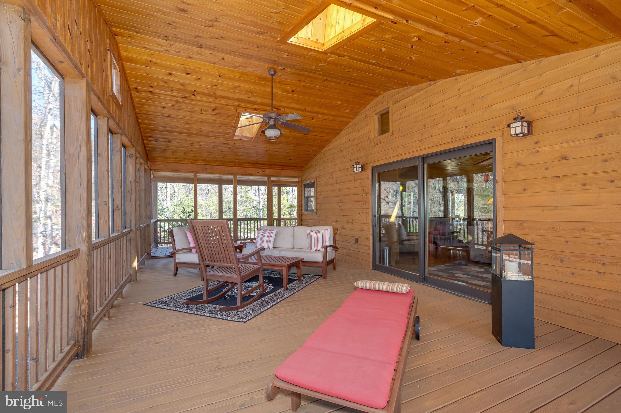 THE SUMMIT AT LOST RIVER - Residential