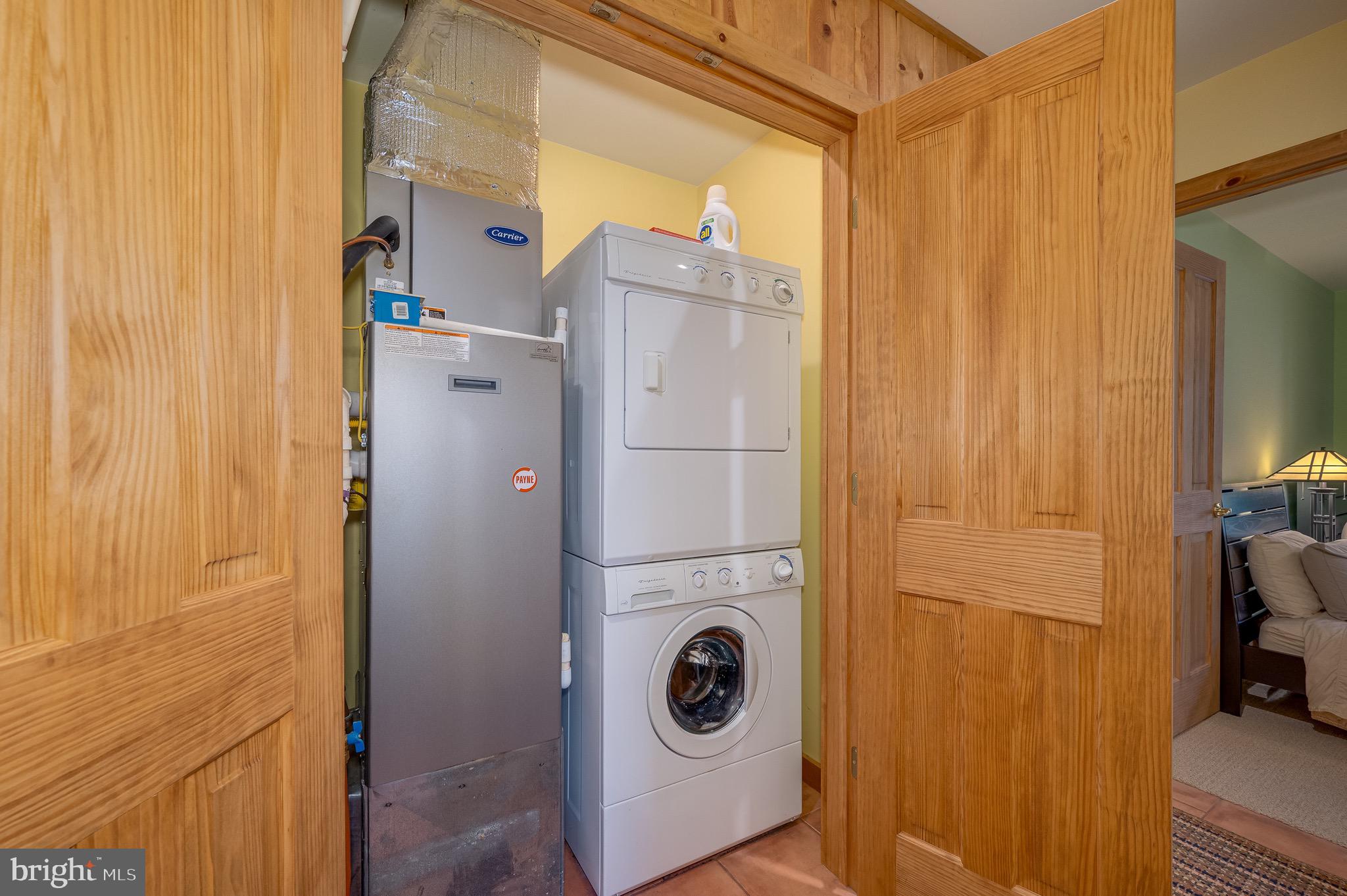 THE SUMMIT AT LOST RIVER - Residential