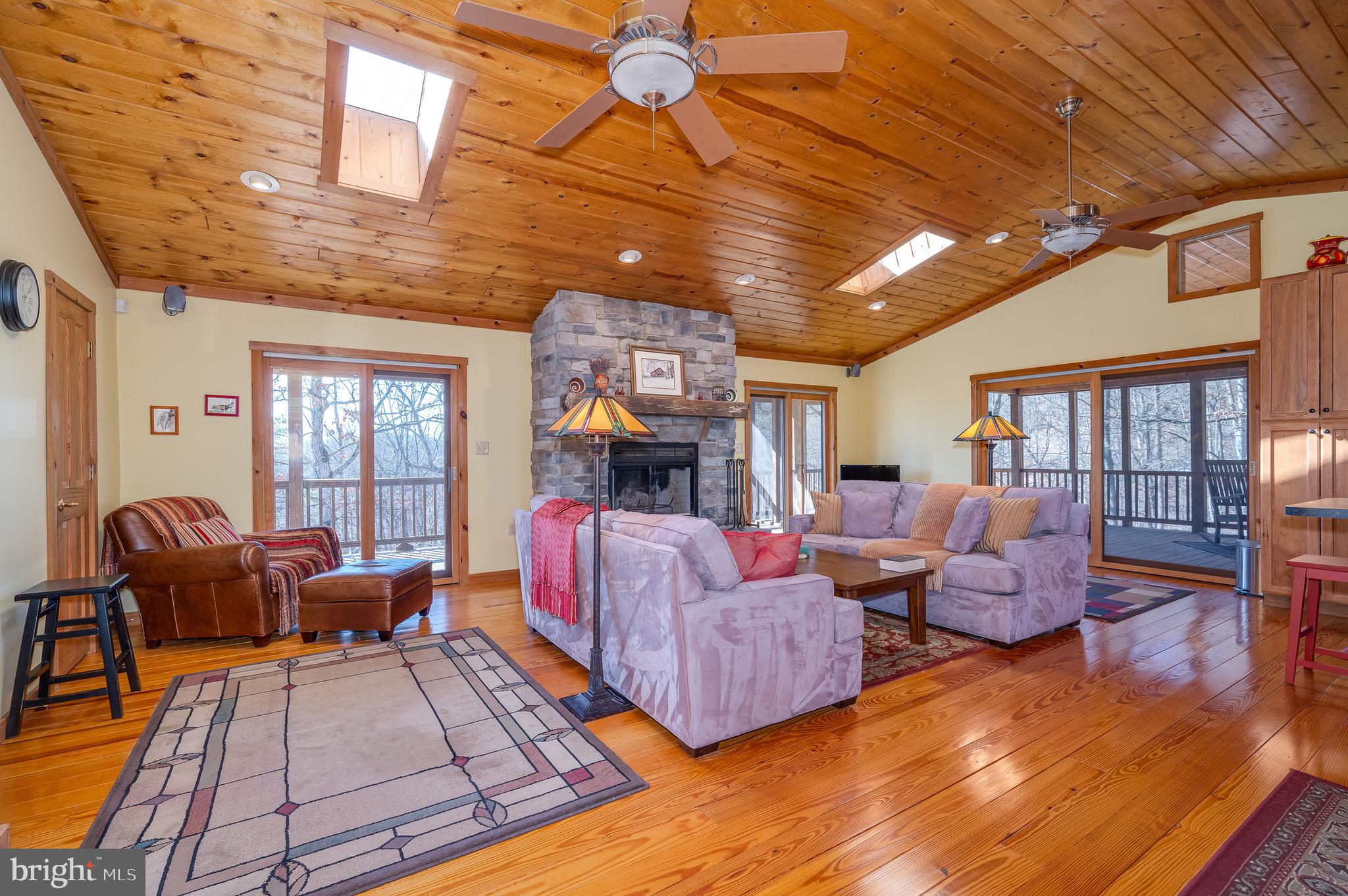 THE SUMMIT AT LOST RIVER - Residential