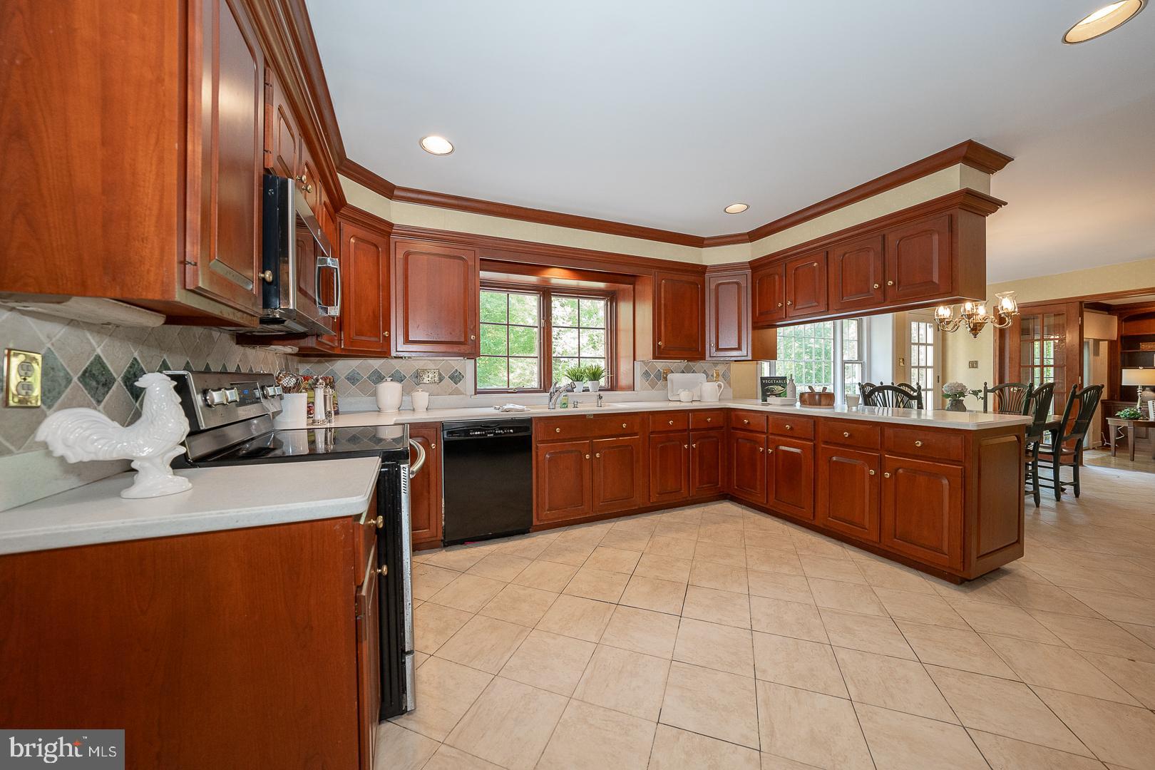 STONEGATE - Residential