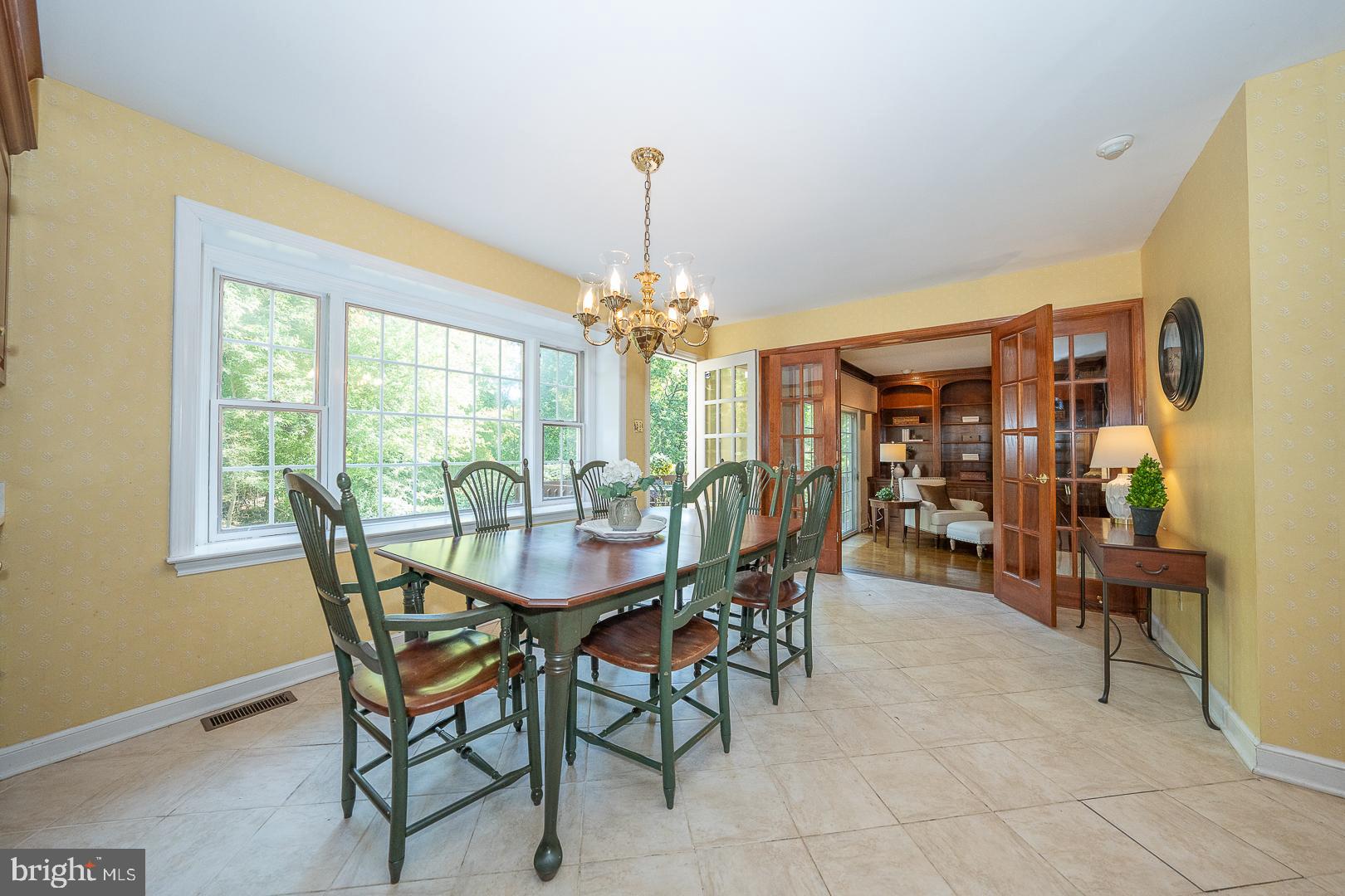 STONEGATE - Residential