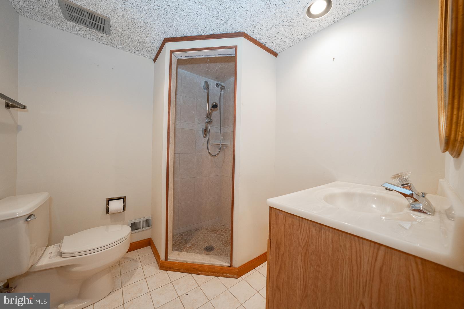 STONEGATE - Residential