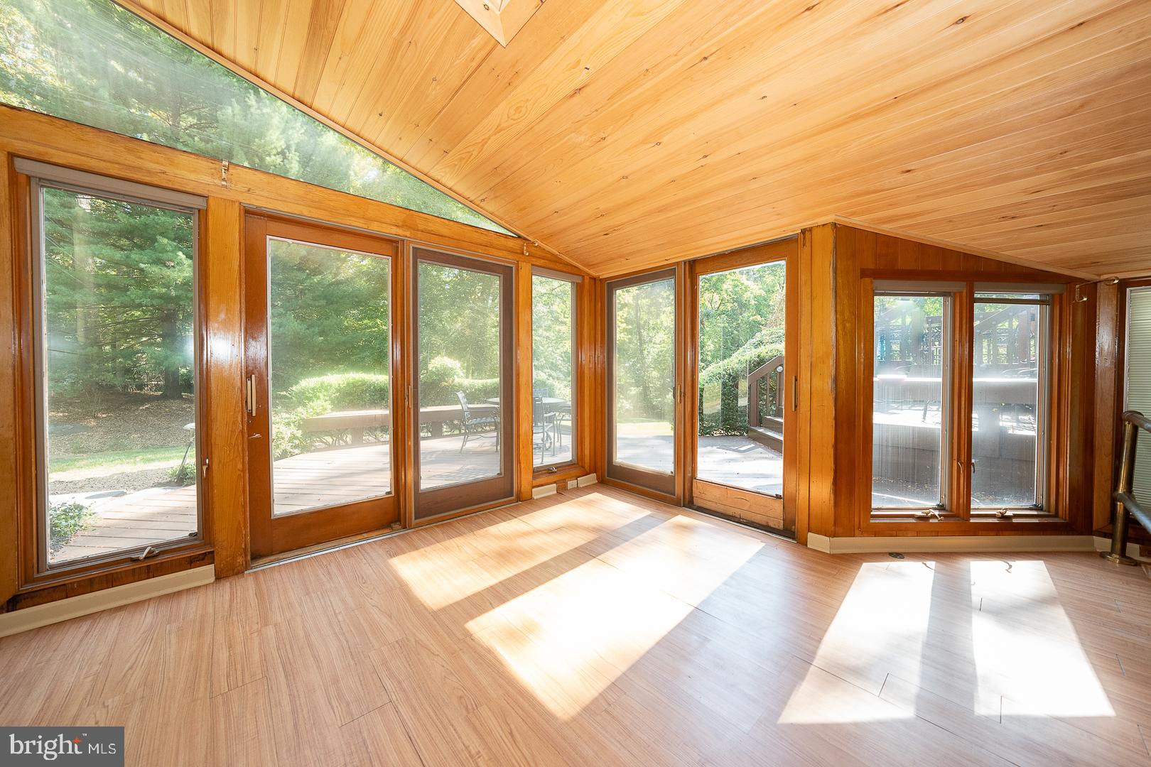 STONEGATE - Residential