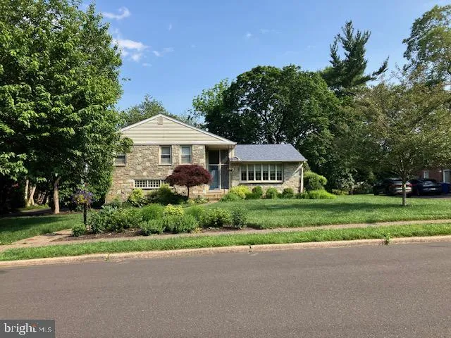 Jenkintown, Pennsylvania 19046, United States, 4 Bedrooms Bedrooms, ,3 BathroomsBathrooms,Residential,Active,149691