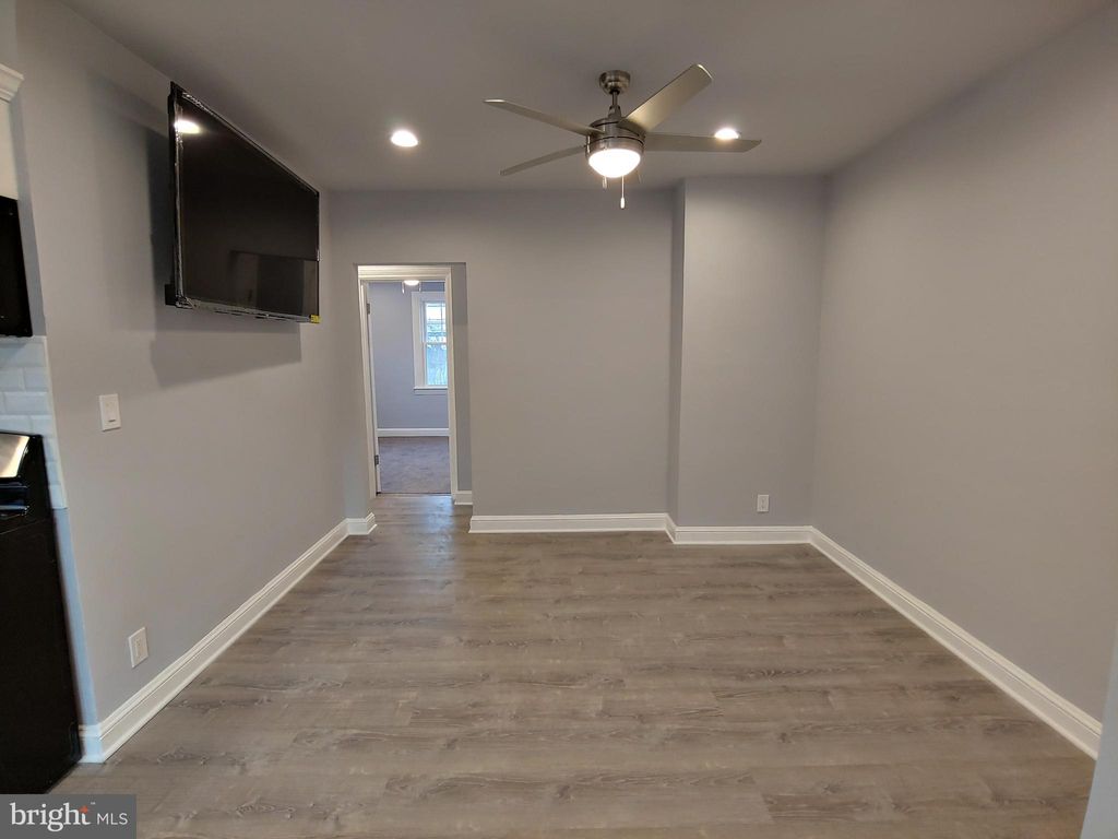 Photo of 401 Montgomery Street #5, LAUREL, MD 20707 (MLS # MDPG2181266)