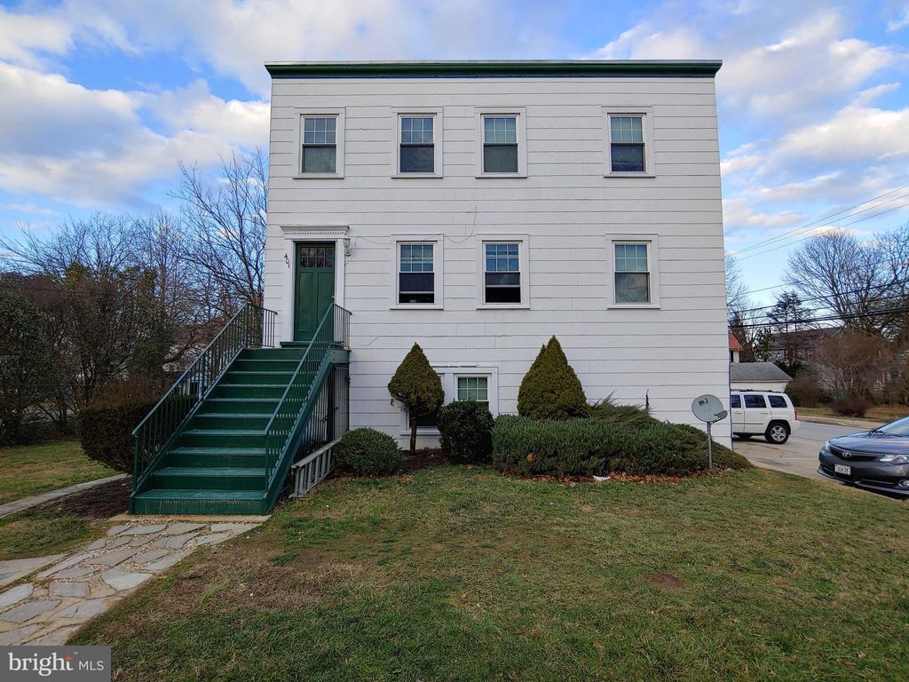 Photo of 401 Montgomery Street #5, LAUREL, MD 20707 (MLS # MDPG2181266)