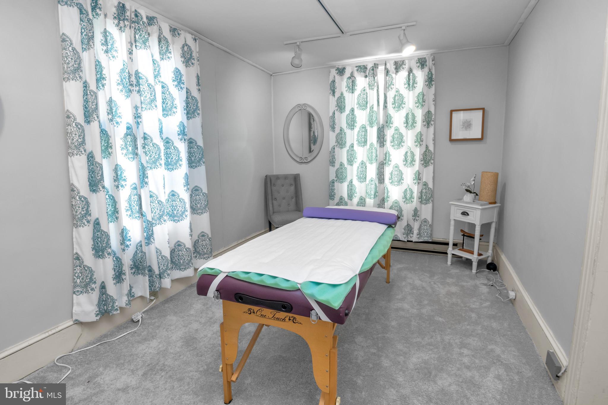 POTTSTOWN - Commercial Sale