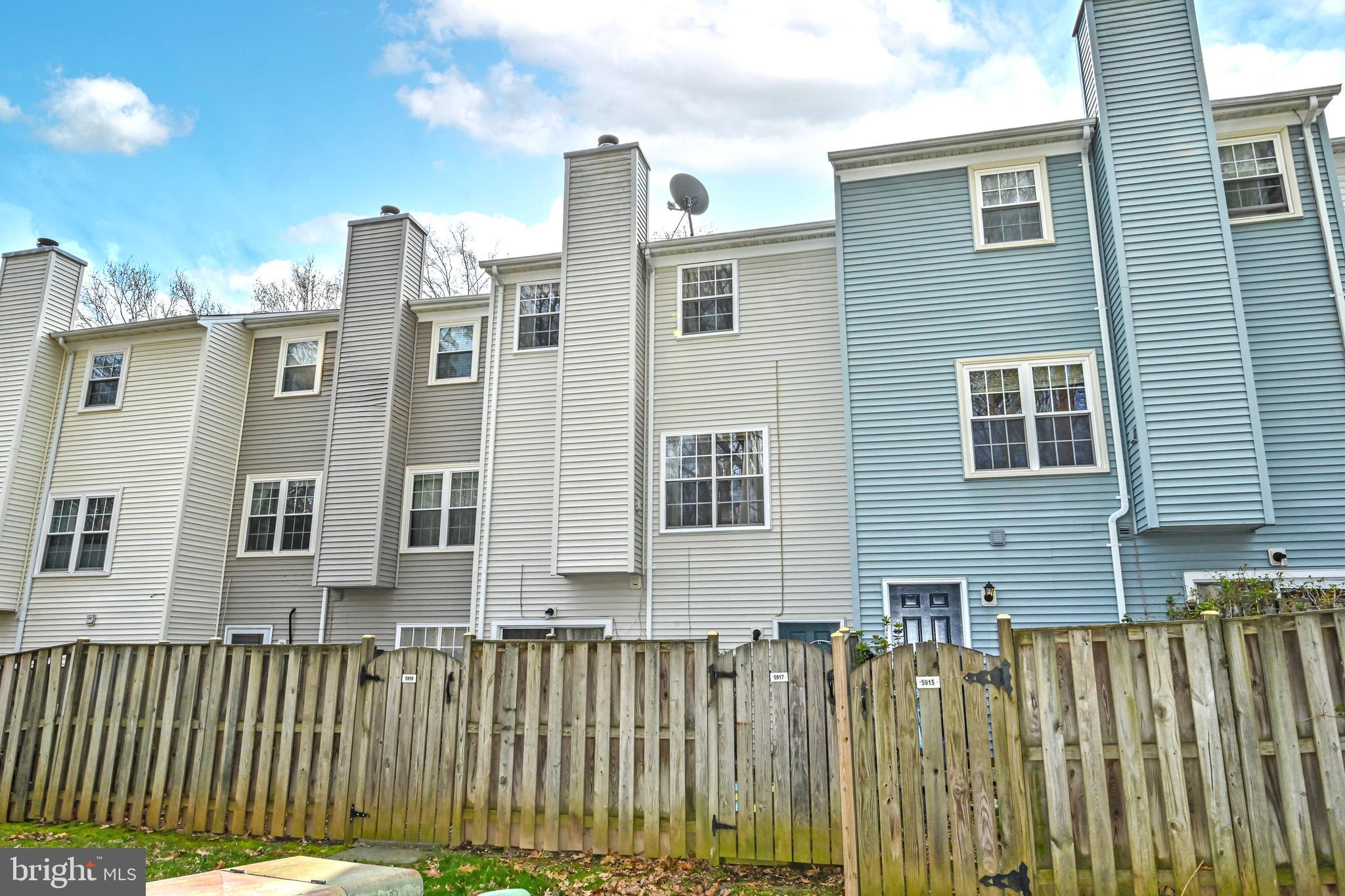 WOODWALK - Residential Lease