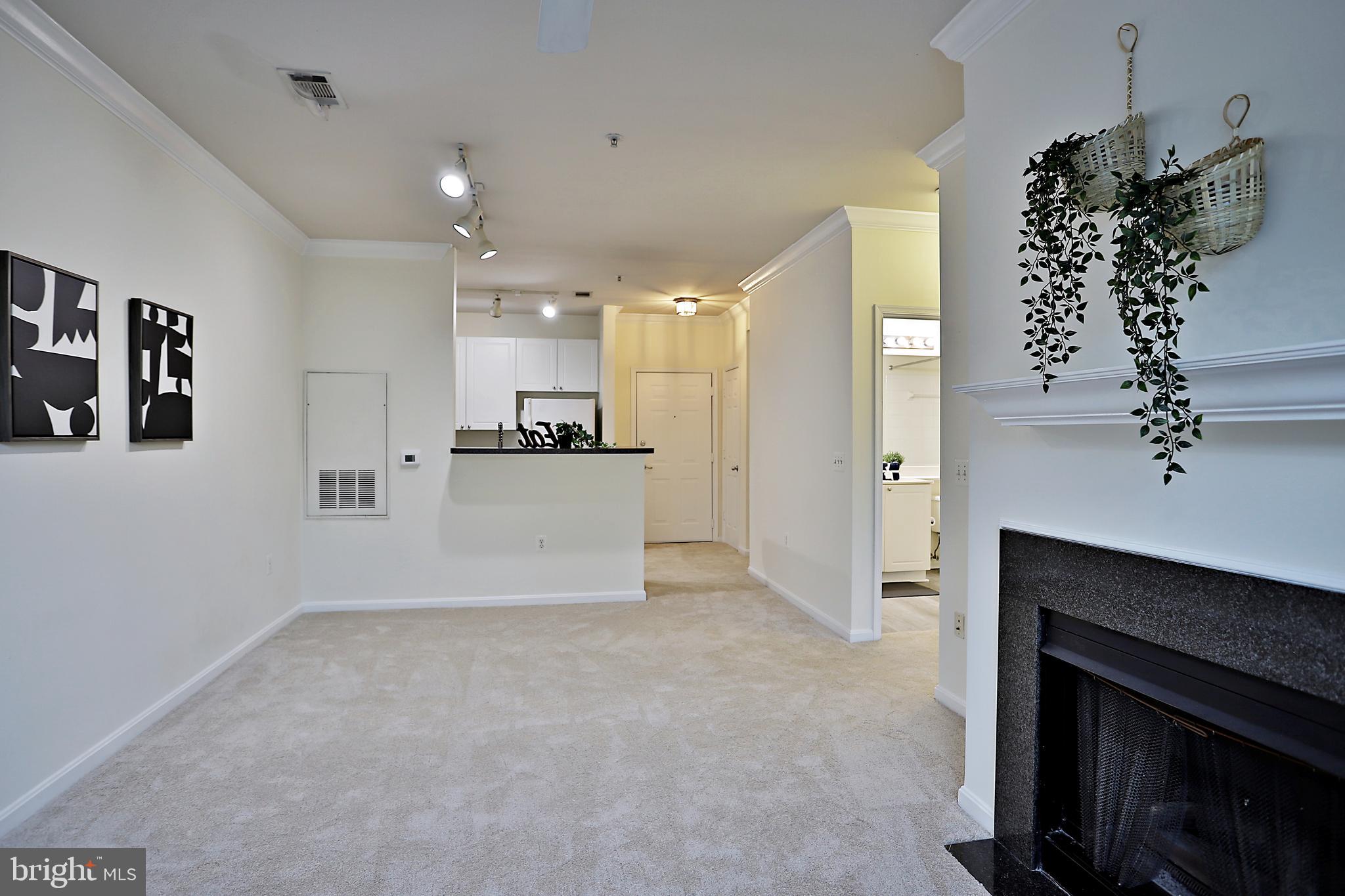 MARQUIS AT VIENNA STATION - Residential